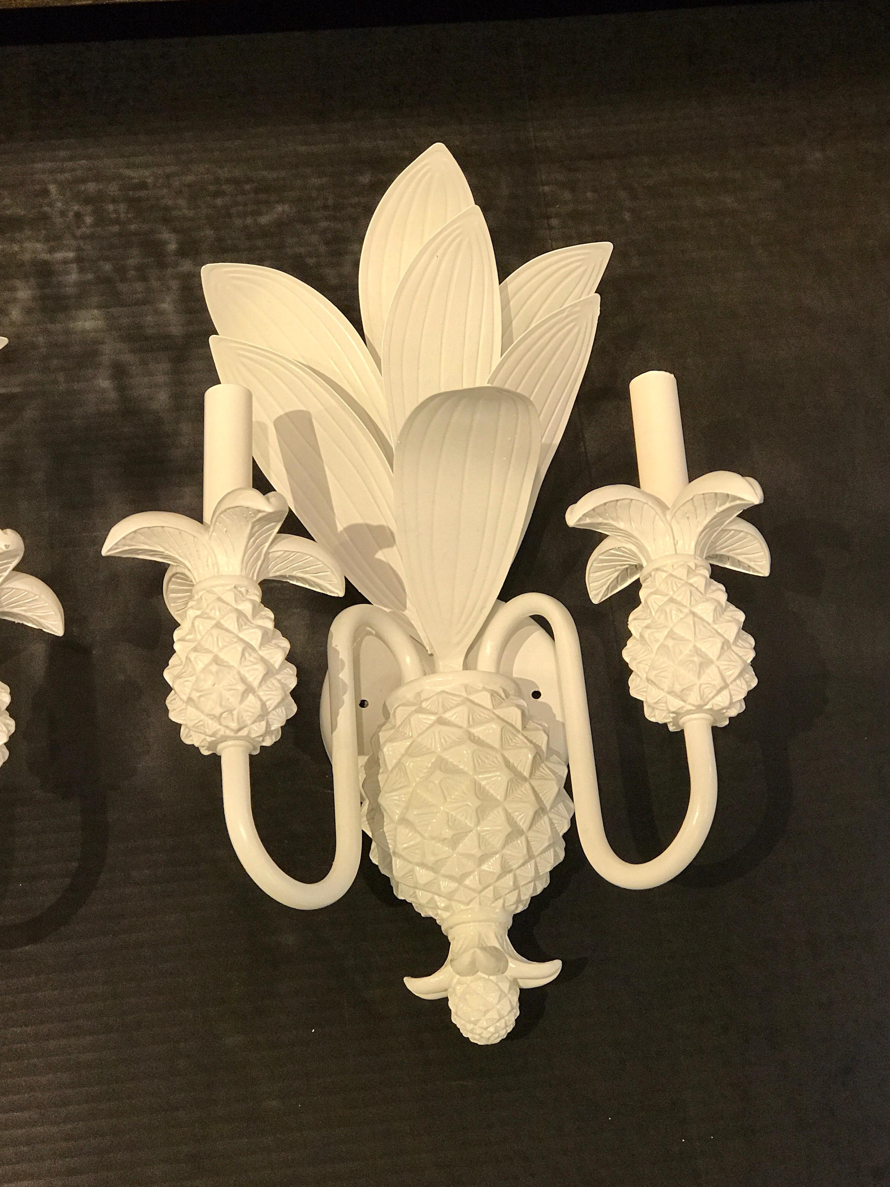 Lacquered Pair of Hollywood Regency Pineapple Sconces For Sale