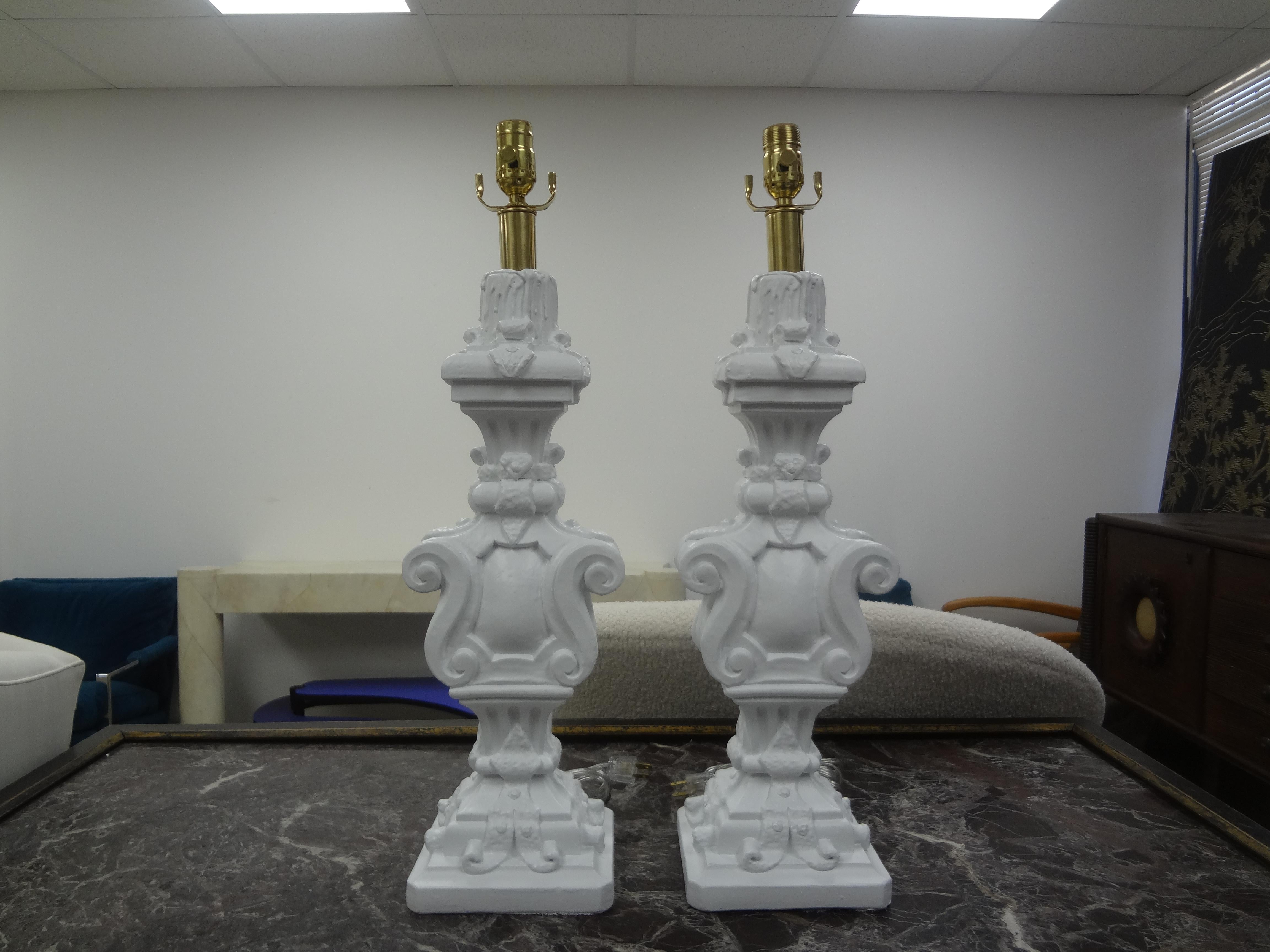 Pair Of Hollywood Regency Plaster Lamps For Sale 6