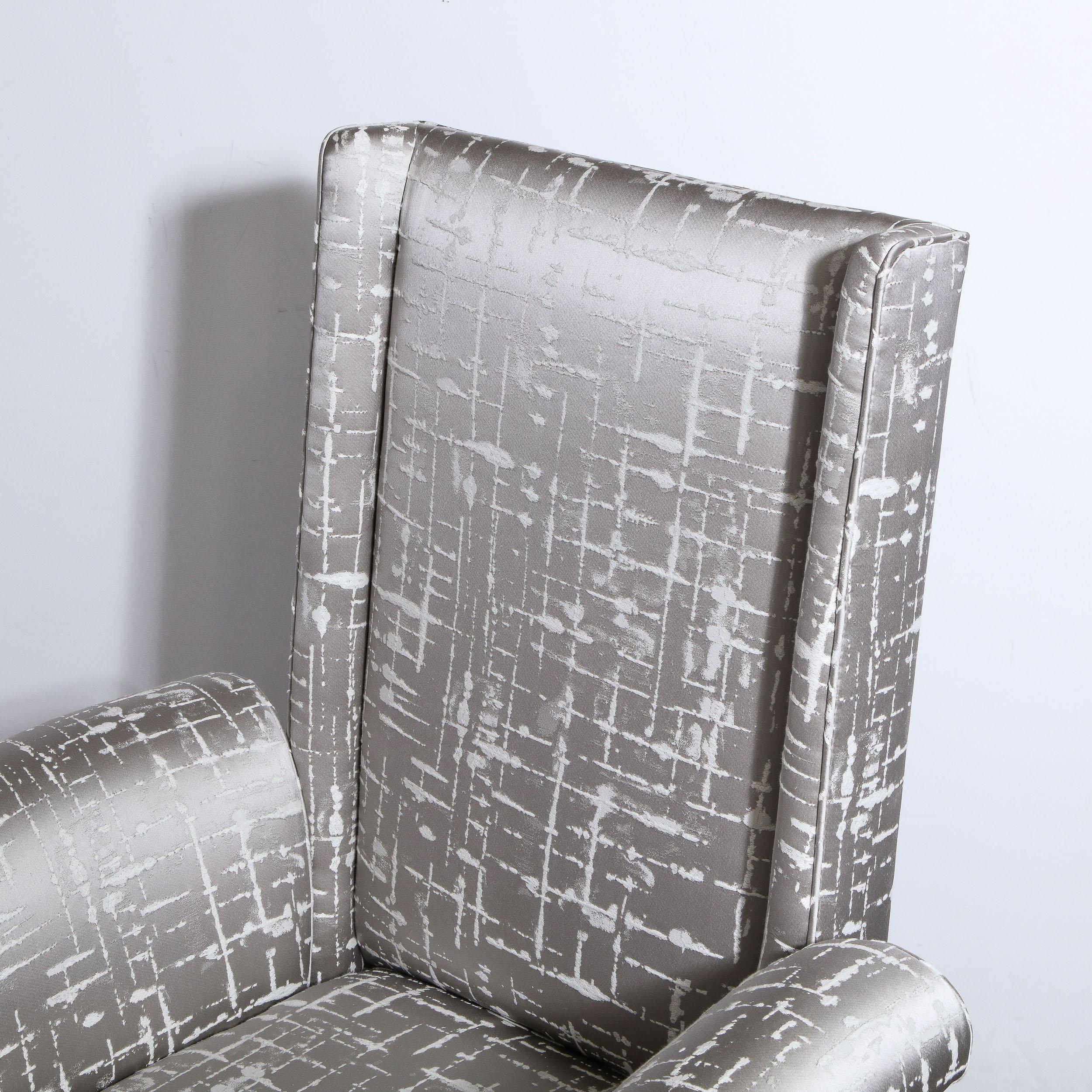 Paire de fauteuils Hollywood Regency en forme de volute en noyer ébénisé et soie texturée en vente 11