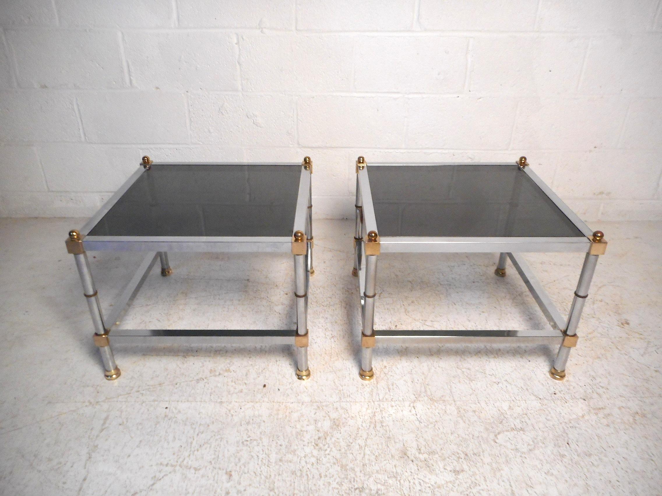 Pair of Hollywood Regency Side Tables In Good Condition For Sale In Brooklyn, NY