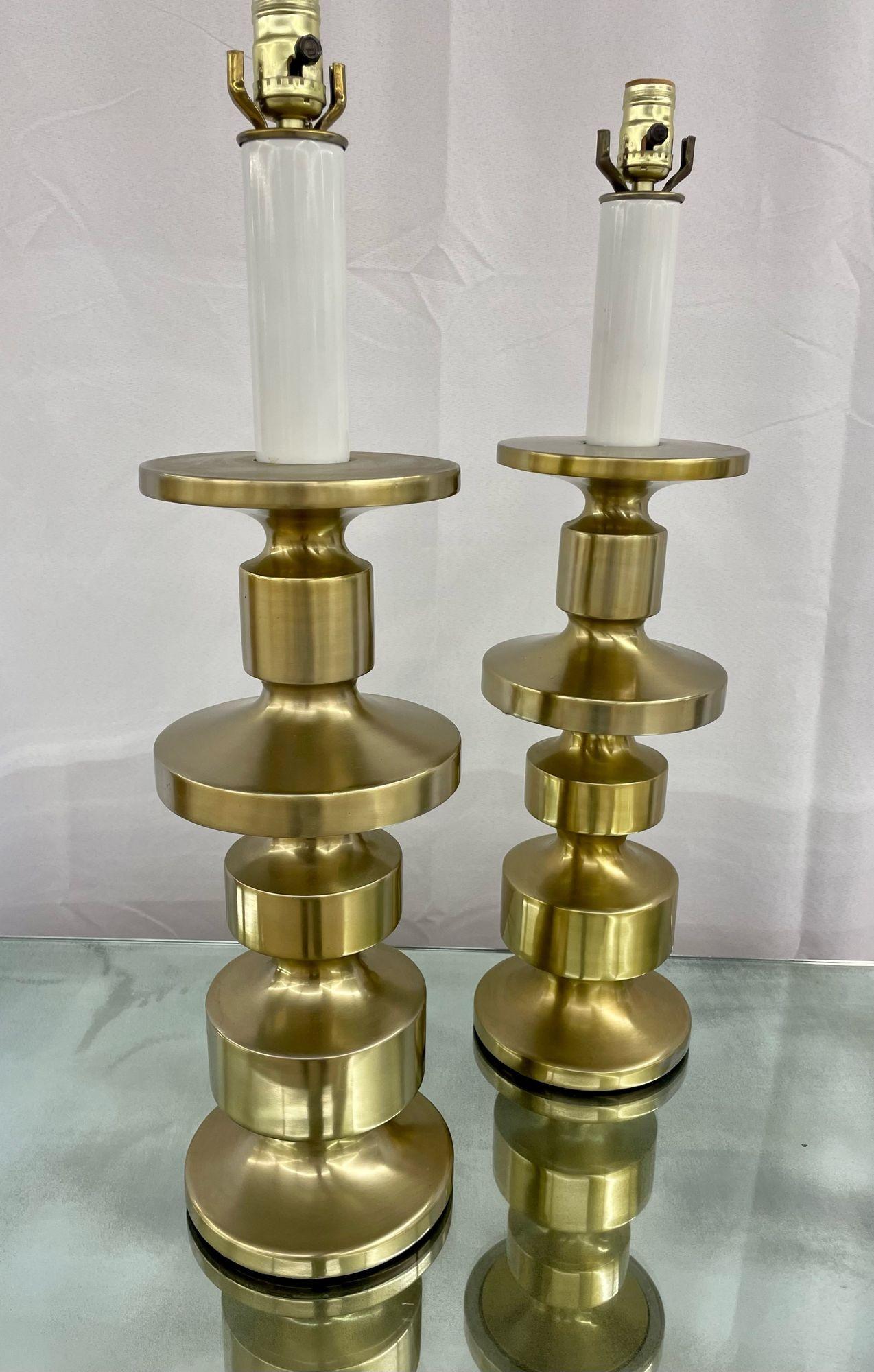 Pair of Hollywood Regency Solid Brass Table / Desk Lamps, Candlestick, Modern In Good Condition For Sale In Stamford, CT