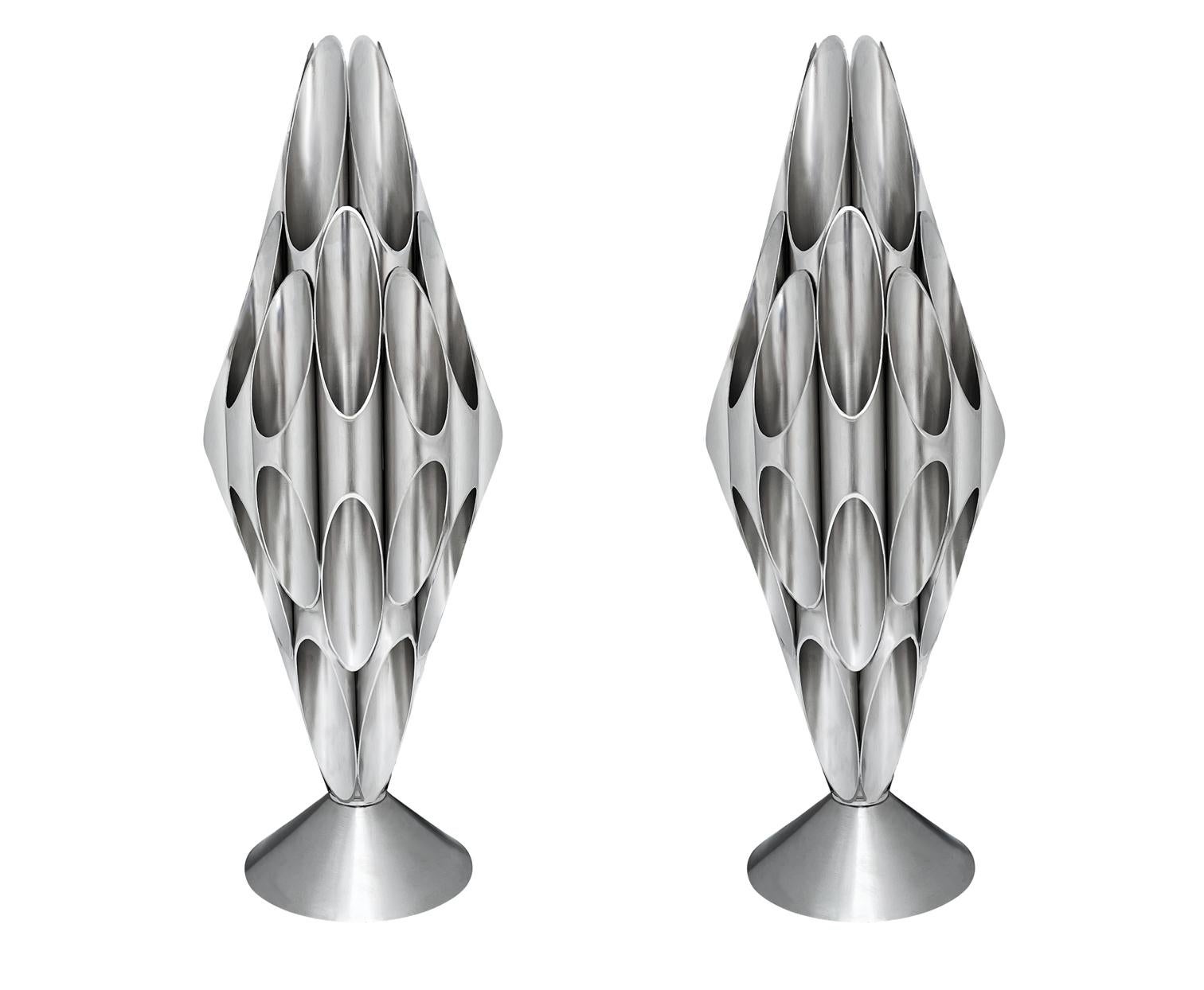 Pair of Hollywood Regency Space Age Accent Table Sculpture Lamps in Chrome In New Condition For Sale In Philadelphia, PA