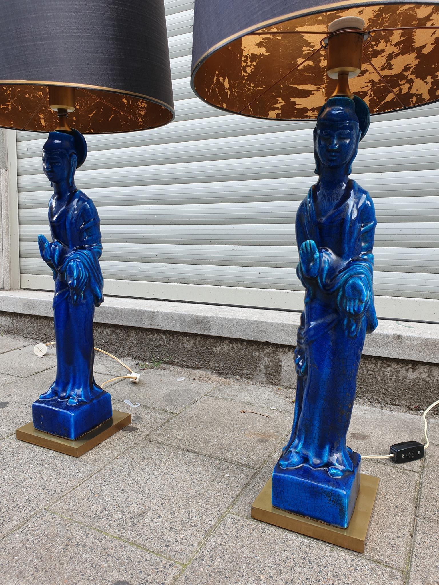 20th Century Pair of Hollywood Regency Standing Buddha Ceramic Table Lamps by Ugo Zaccagnini For Sale