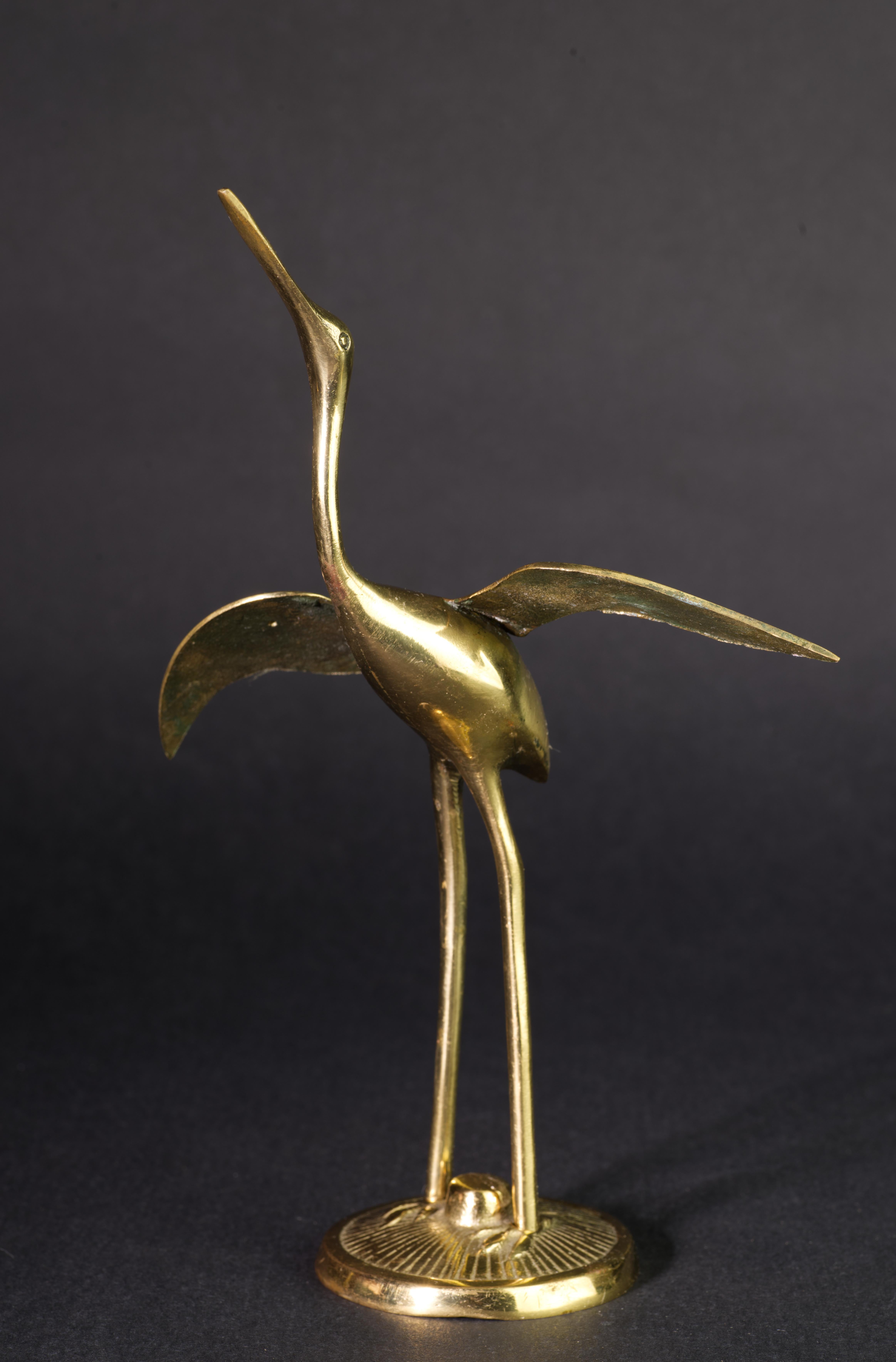 Giapponese Coppia di statuette di gru in ottone in stile Hollywood Regency, anni '60 in vendita