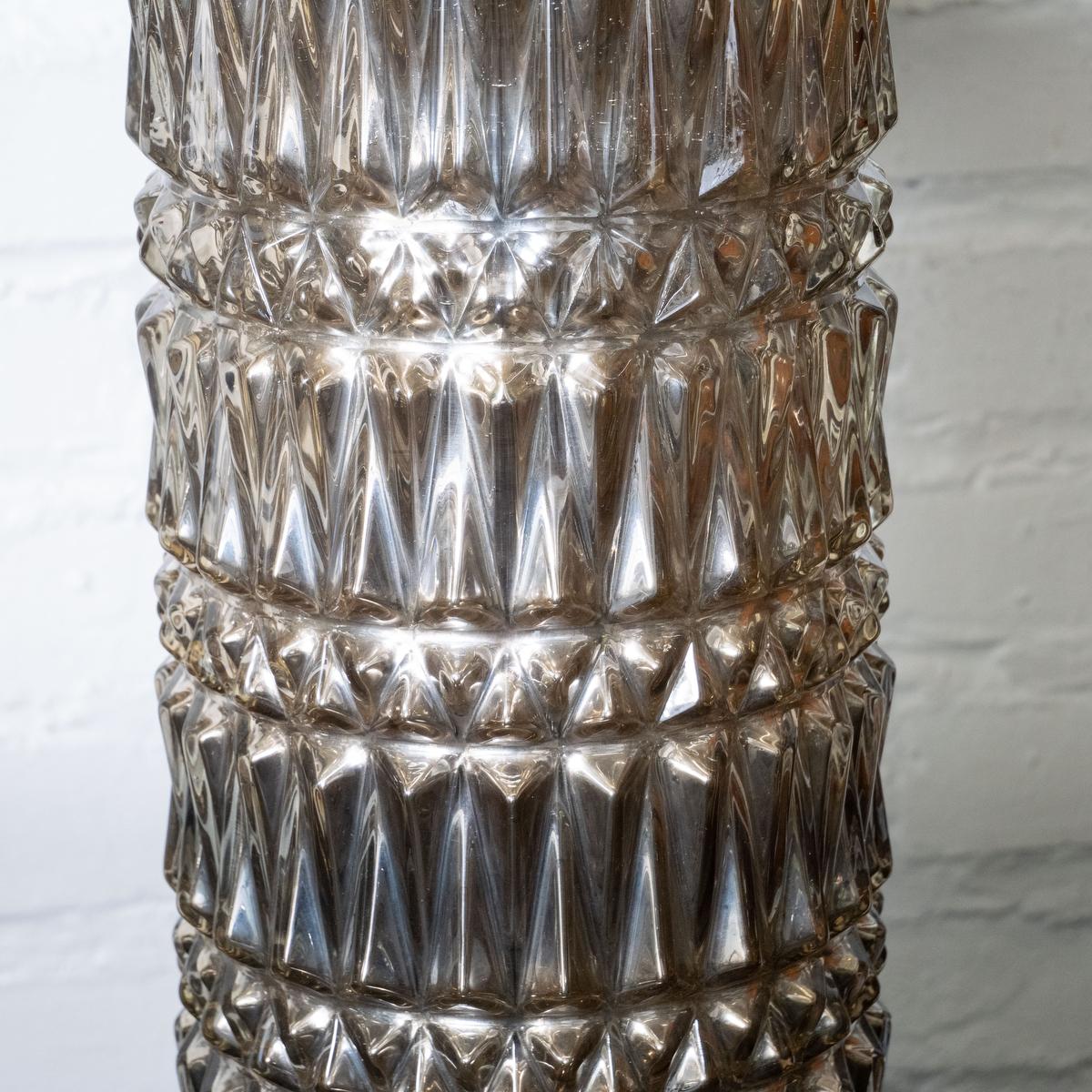 Pair of Hollywood Regency Style Mercury Glass Diamond Pattern Lamps For Sale 5