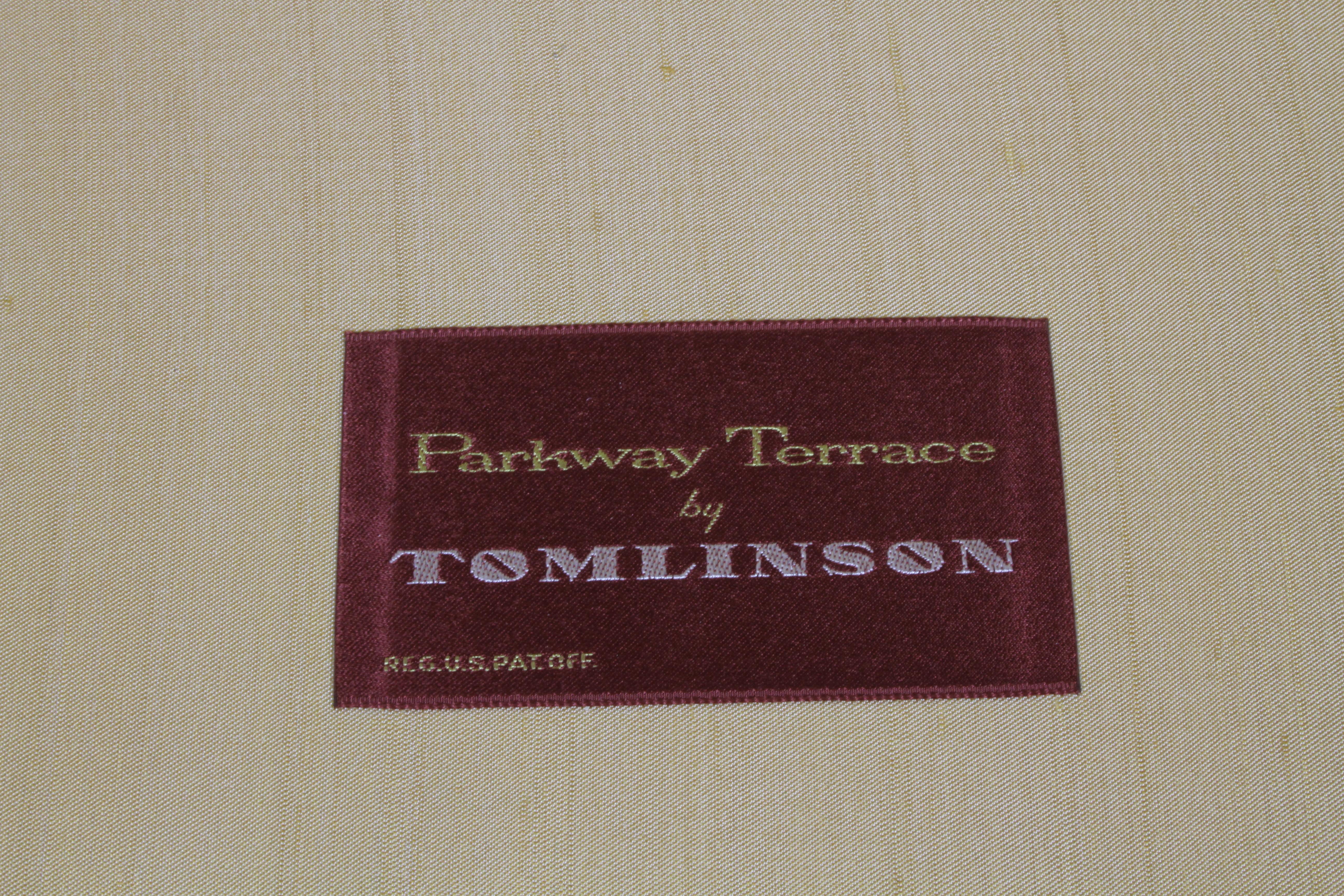 Paire de chaises longues Tomlinson pour Parkway de style Hollywood Regency avec pouf en vente 6