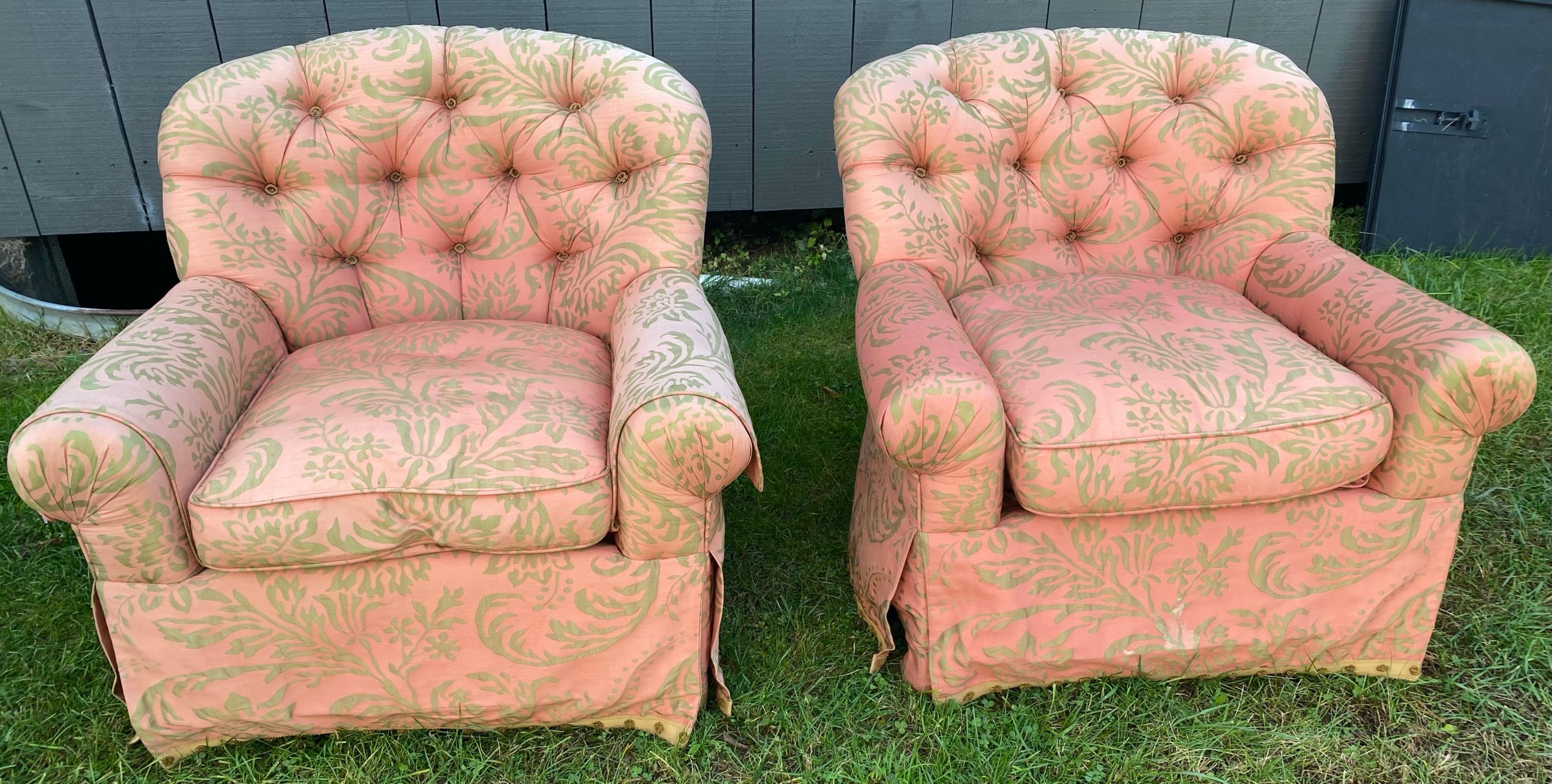 Pair of Hollywood Regency Tufted Lounge Chairs For Sale 1