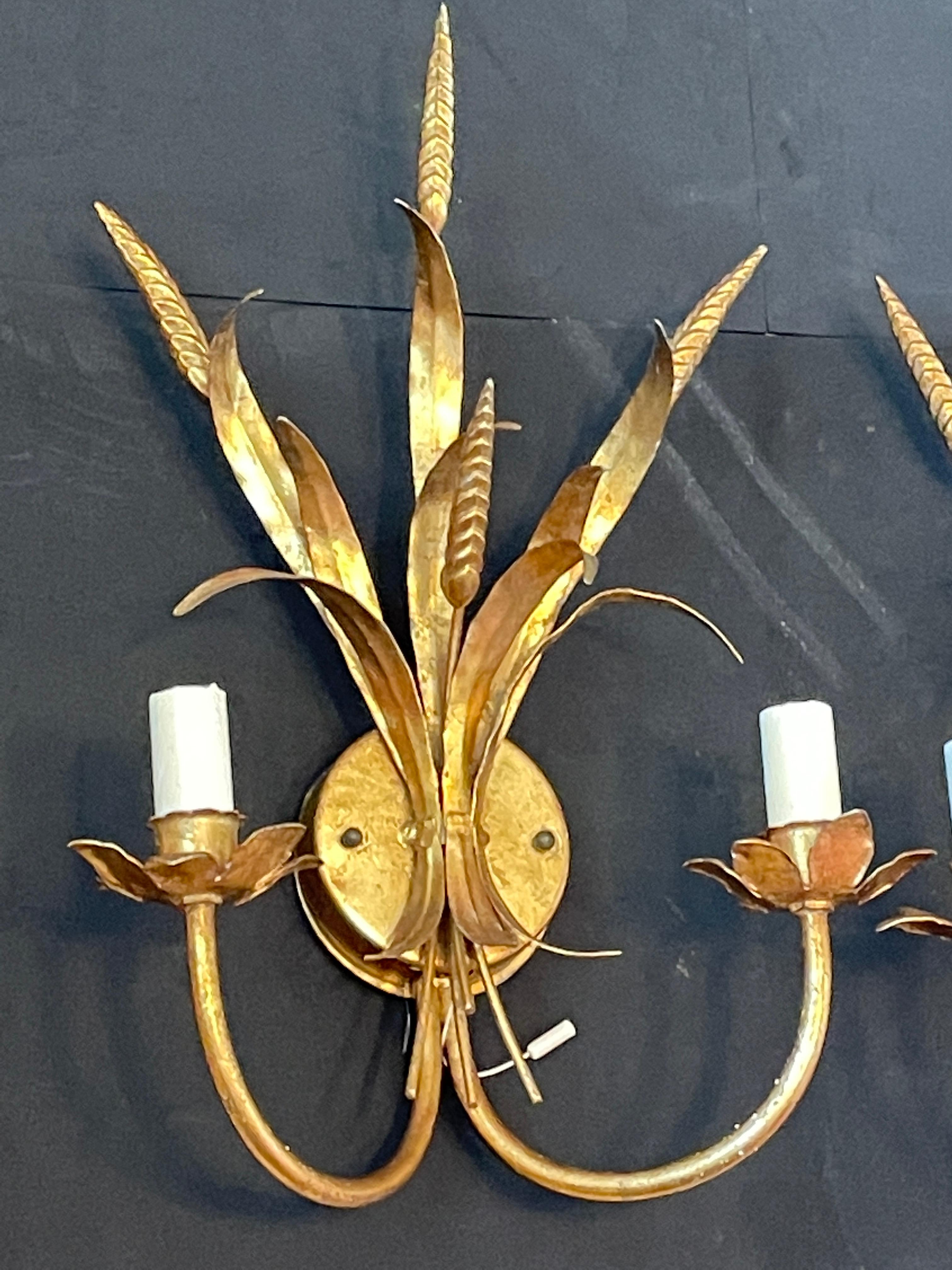 Pair of Wheat Sheaf Two-Light Gilded Tole Sconces by Hans Kögl, Germany, 1970s For Sale 6