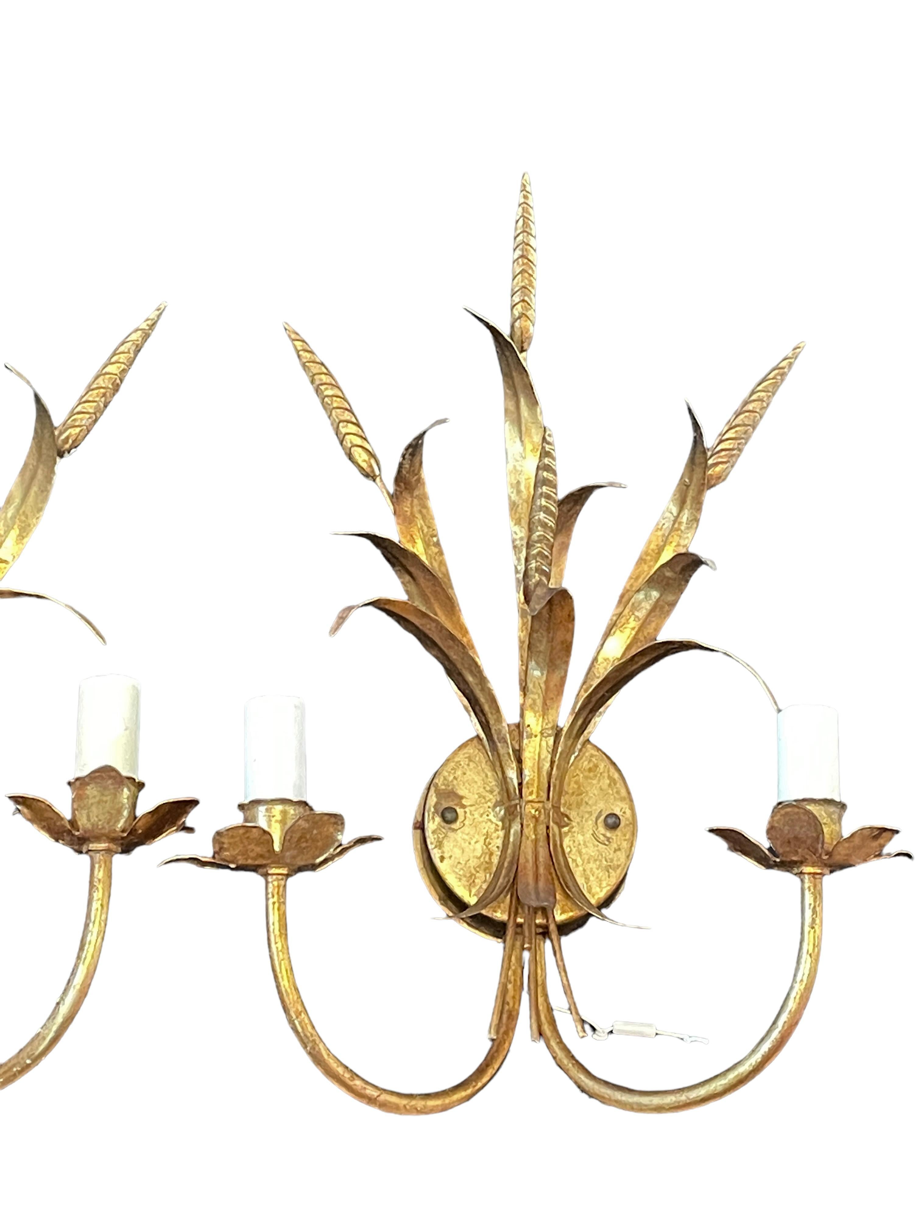 Pair of Wheat Sheaf Two-Light Gilded Tole Sconces by Hans Kögl, Germany, 1970s For Sale 2
