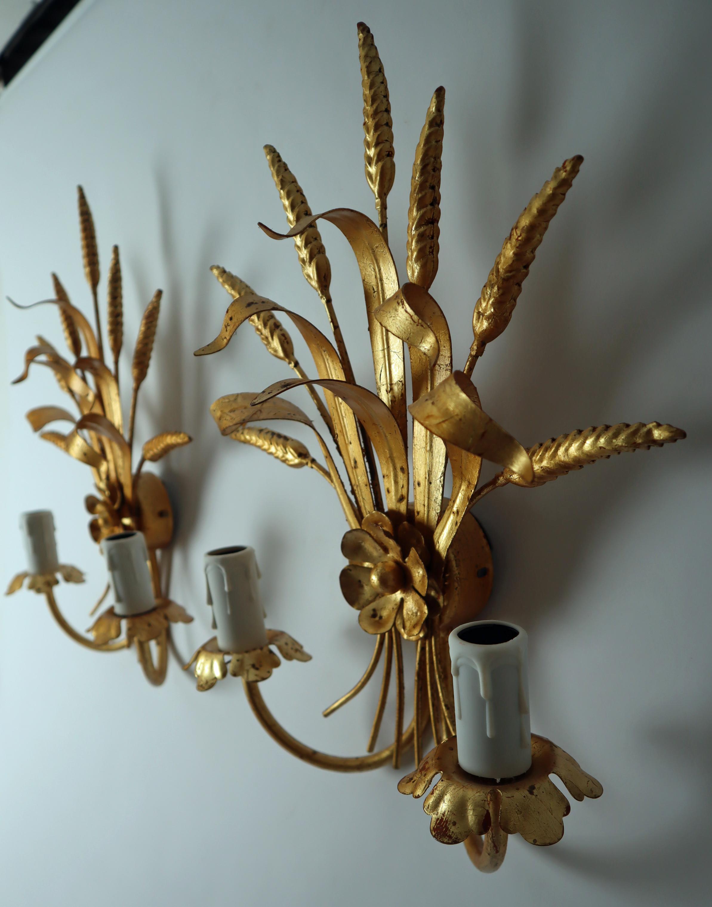 Paar Hollywood Regency Wandleuchten mit goldenen Weizenohren im Angebot 6