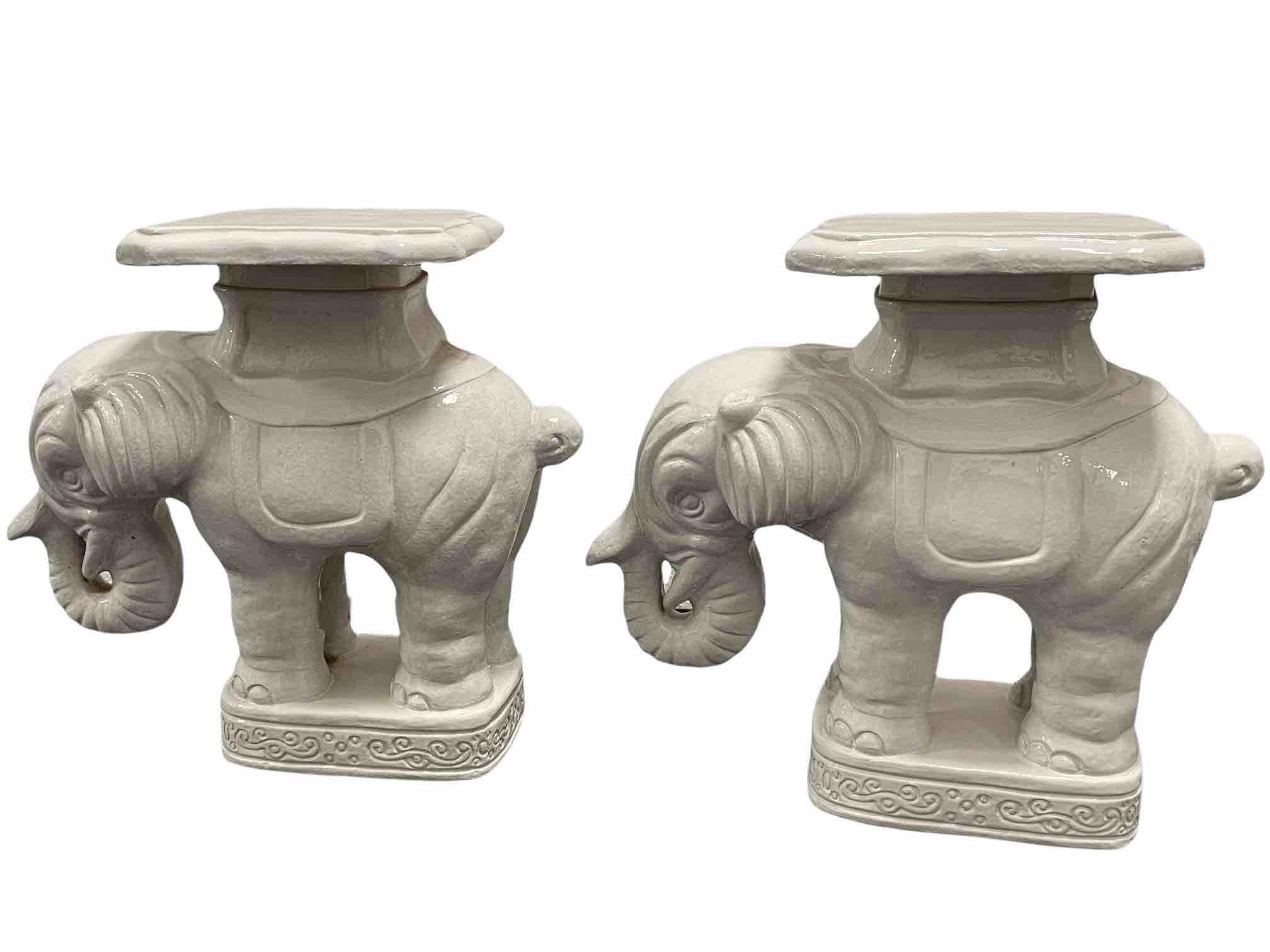 Paar weiße Elefanten-Gartenpflanzgefäße oder Sitz, Hollywood Regency, weiß (Handgefertigt) im Angebot