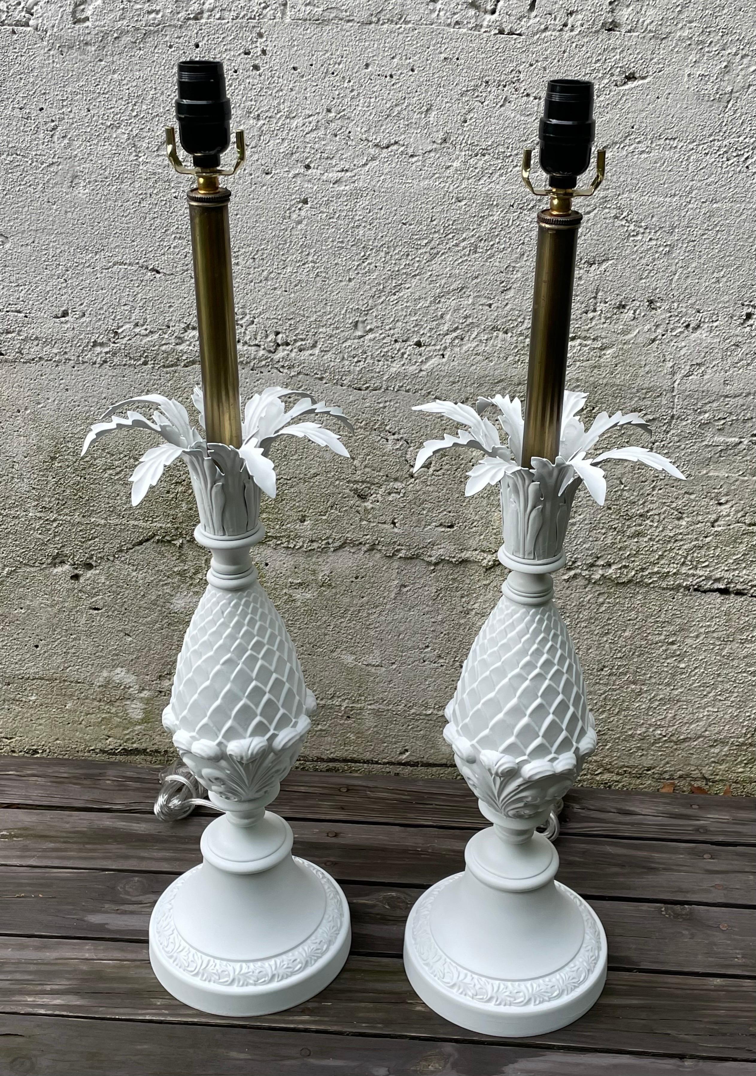 Mid-20th Century Pair of Hollywood Regency White Pineapple Table Lamps by Rembrandt For Sale