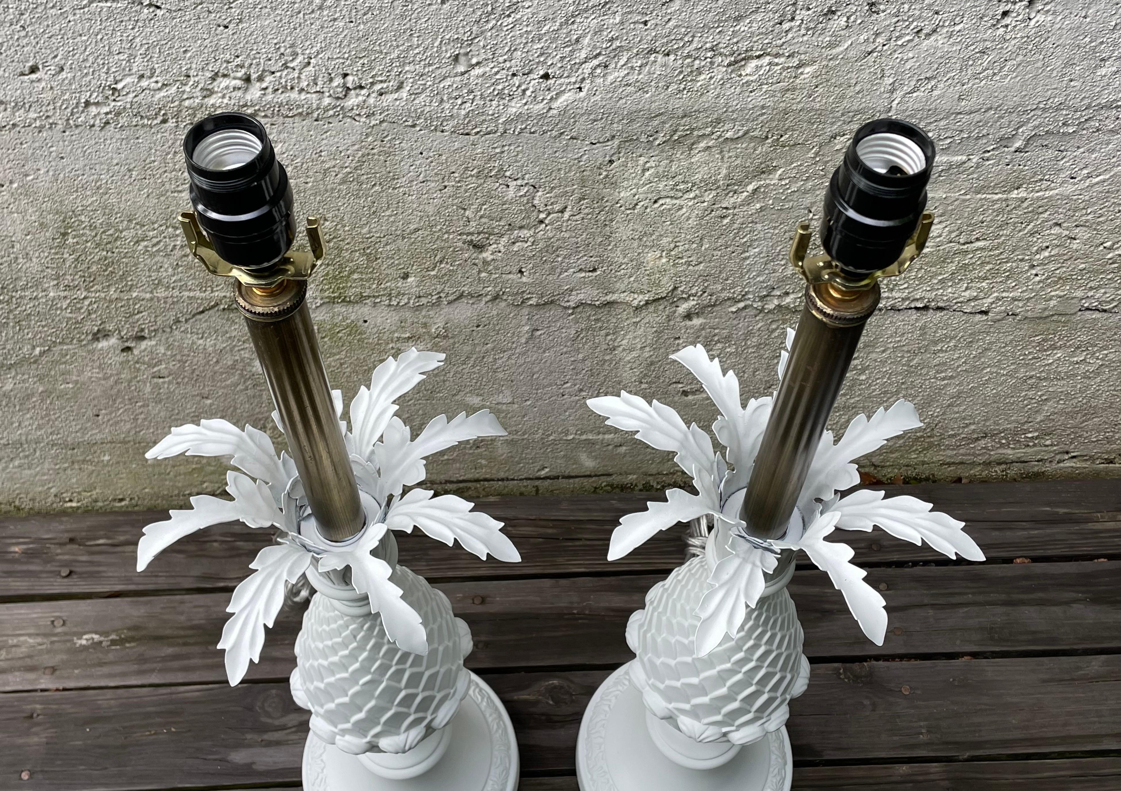 Metal Pair of Hollywood Regency White Pineapple Table Lamps by Rembrandt For Sale