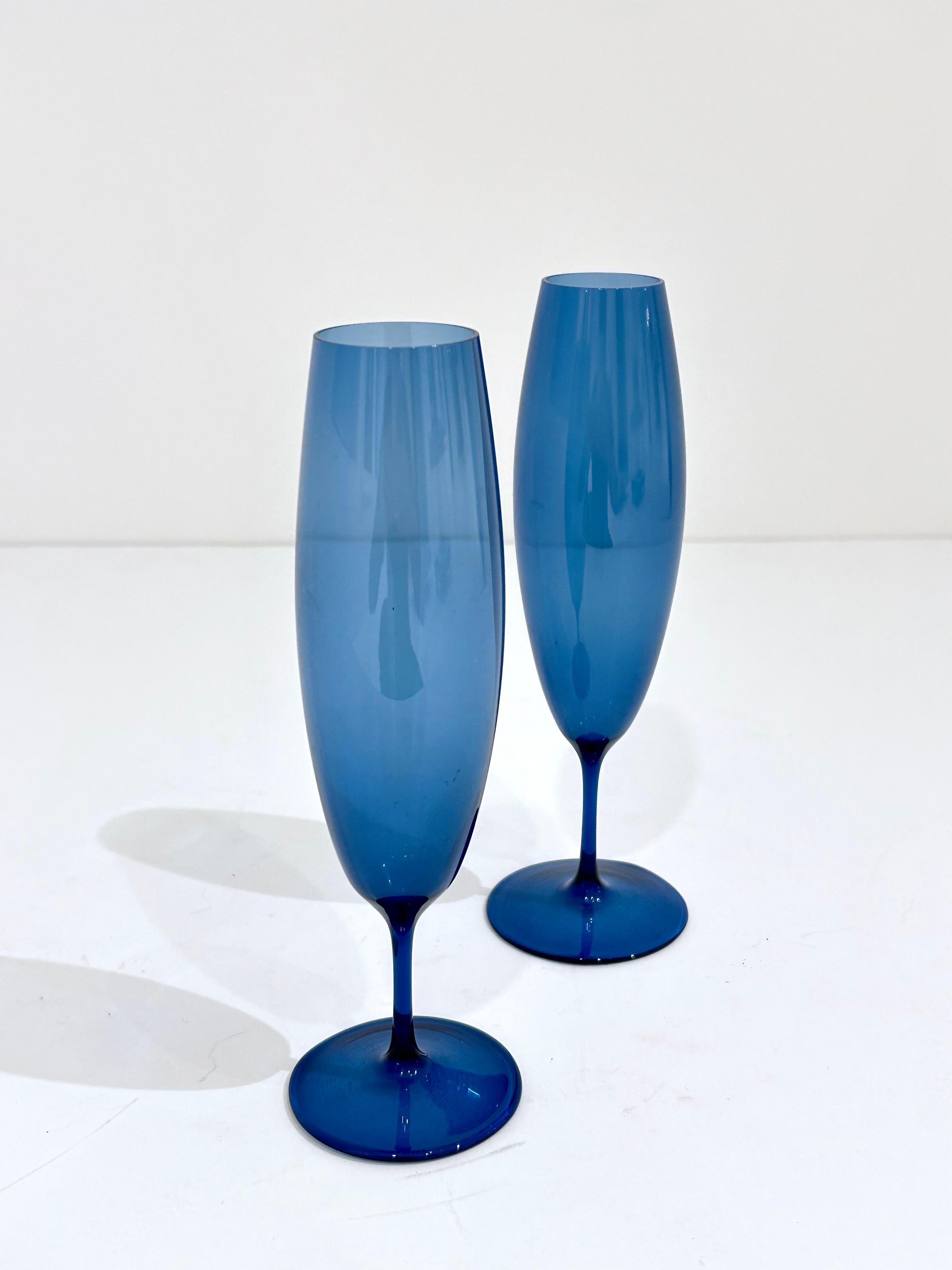 Pair of Holmegaard Glass Flutes by Per Lutken siglo XX en venta