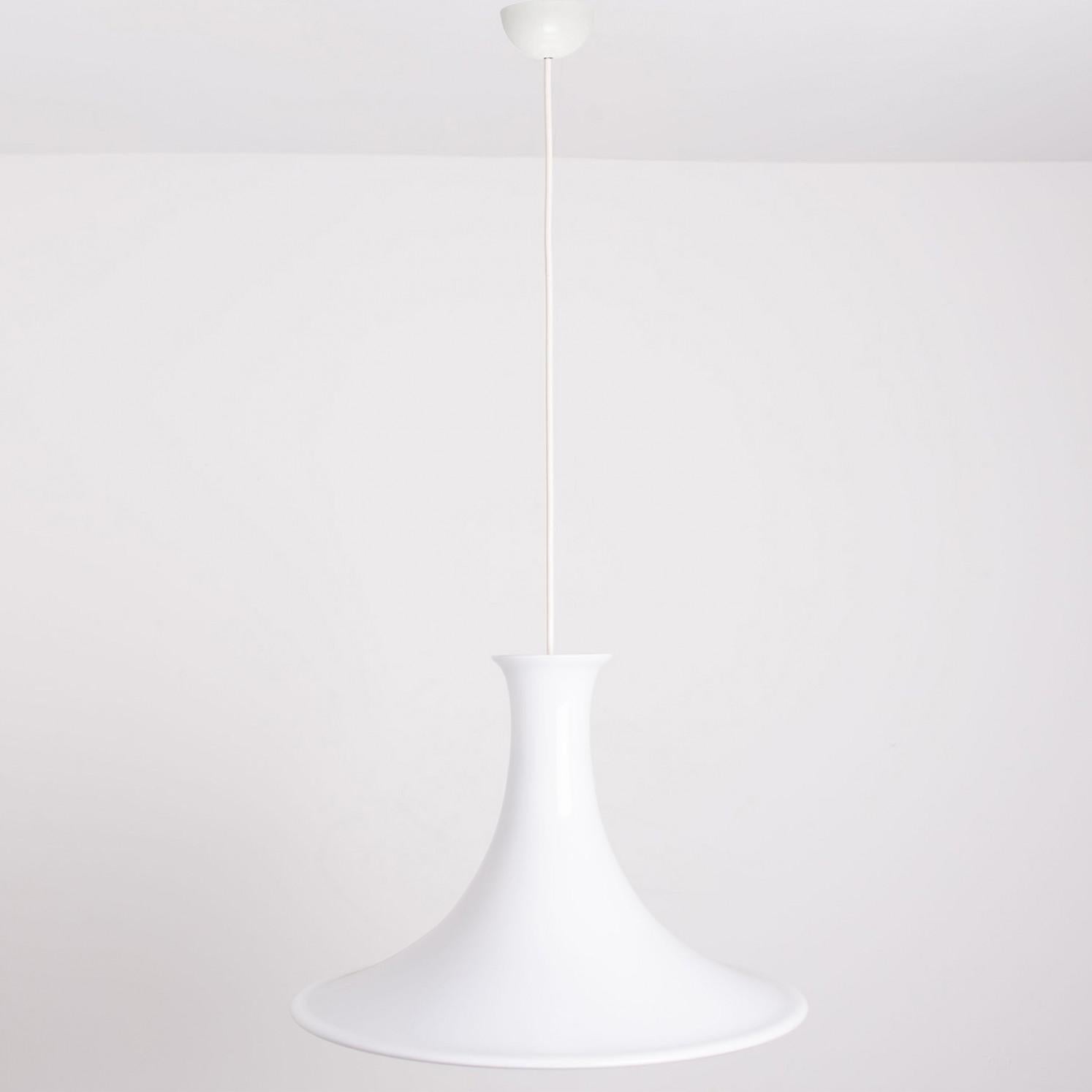 Danois Paire de lampes suspendues Holmegaard par Michael Bang, 1970 en vente