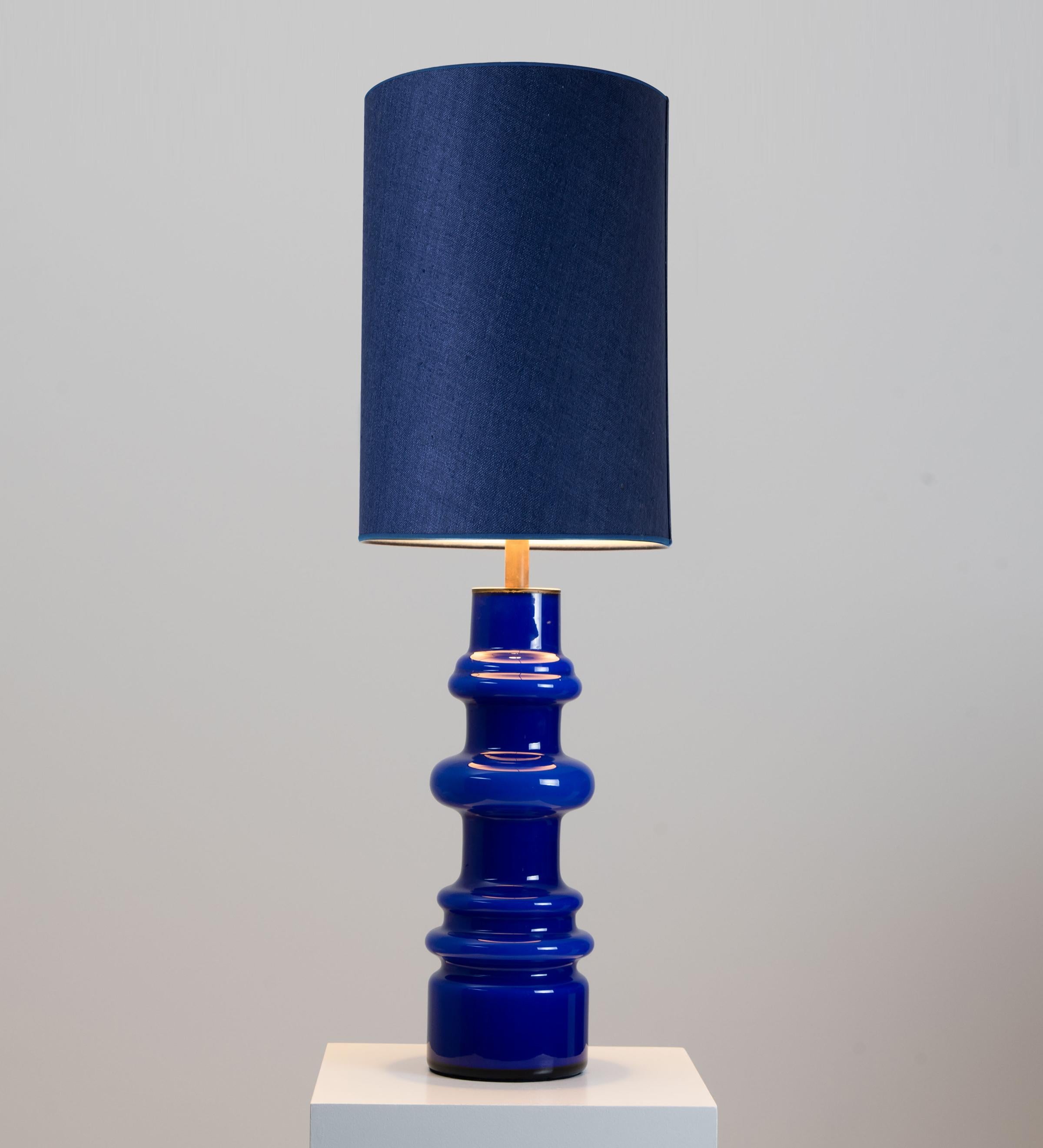 Paar Holmegaard Tischlampen mit neuen Seidenlampenschirmen CUSTOM MADE René Houben (Dänisch) im Angebot