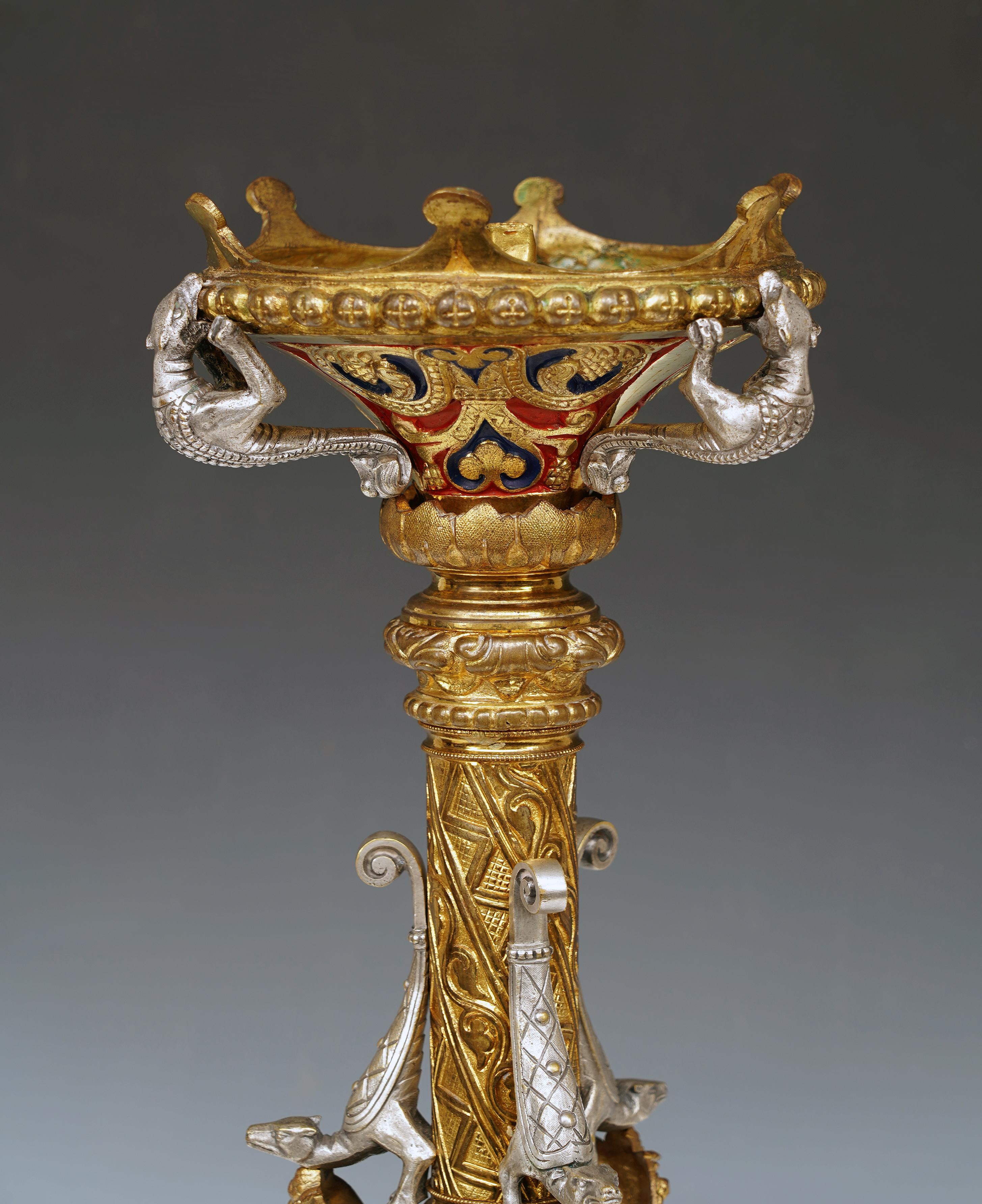 Paar Kerzenständer „Holy Family“ aus P.Poussielgue-Rusand, Frankreich, um 1880 (Kaltmalerei) im Angebot