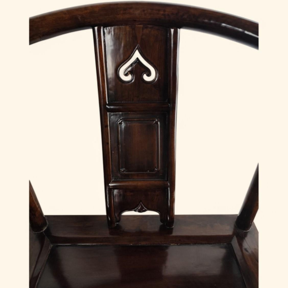 Paar Hufeisen-Sessel aus Catalpa-Holz (梓木), China, Qing-Dynastie (19. Jahrhundert) im Angebot