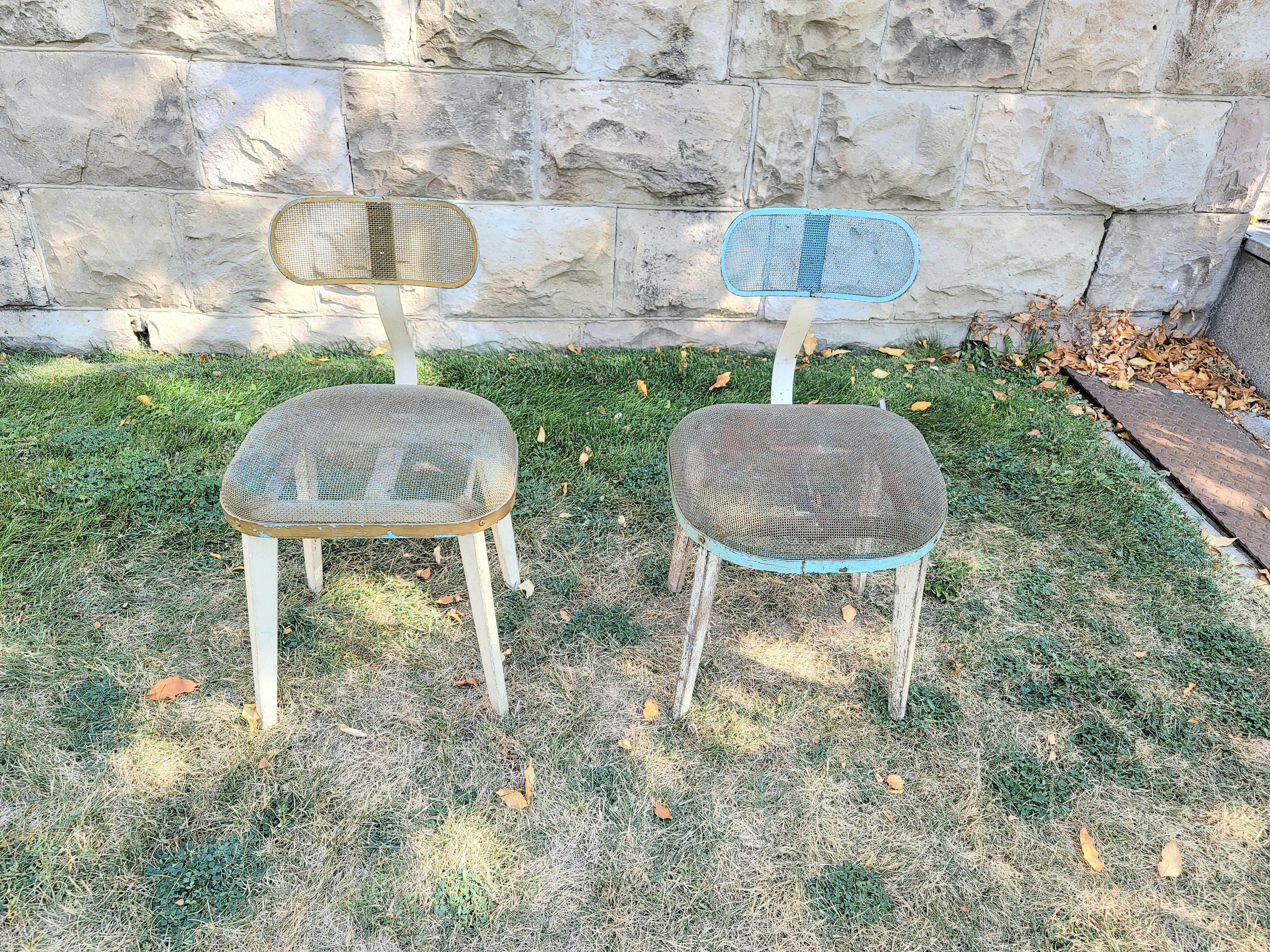 Wonderful and sculptural steel mesh and wood Industrial chairs manufactured by the Horton manufacturing company (1882-1953), circa 1940s very unique design with an adjustable back and a little Jean Prouvé influence in the leg! In original vintage