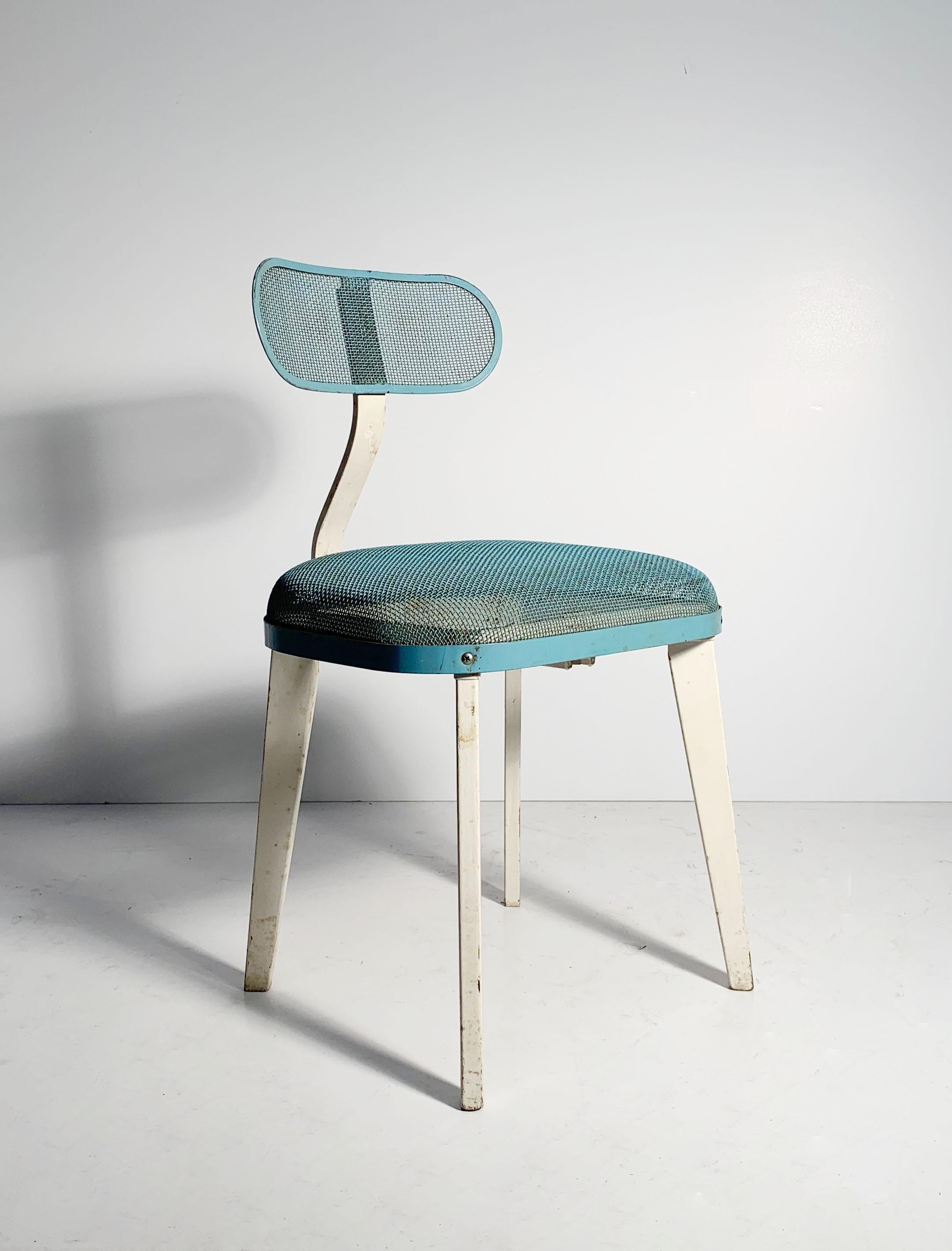Mid-Century Modern Paire de chaises en maille industrielle Horton Textile Ironer en vente