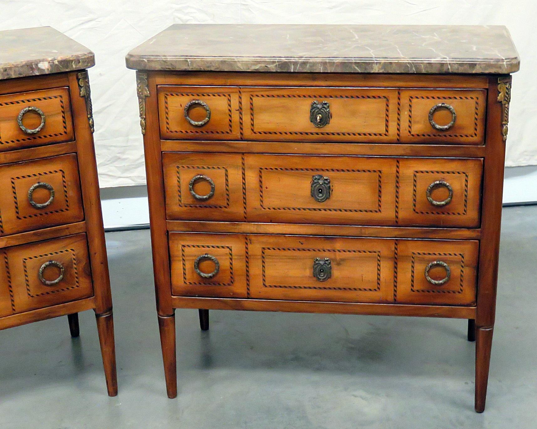 Pair of French Louis XVI Style Marble-Top Commodes Night Stands In Good Condition In Swedesboro, NJ