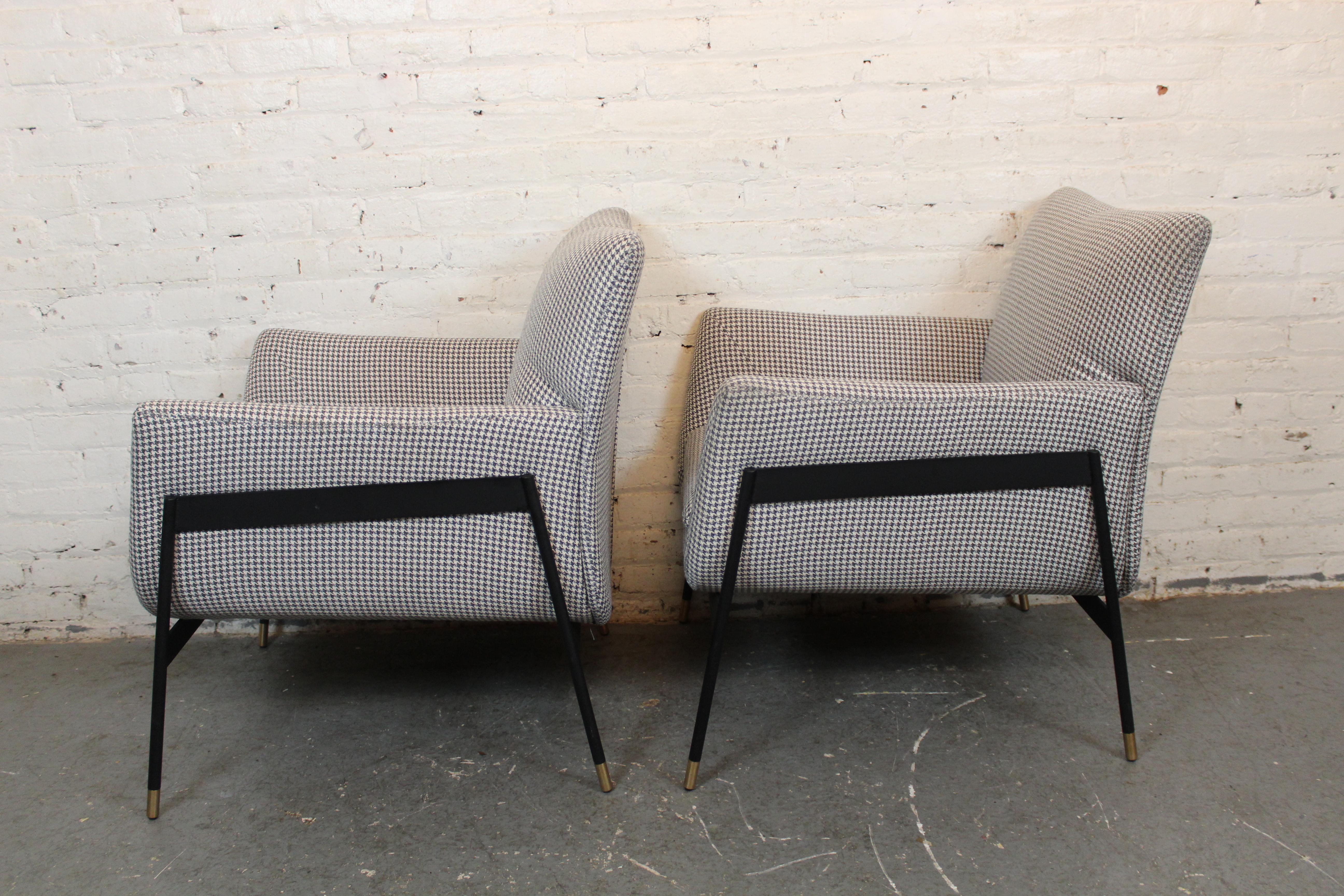Danish Pair of Houndstooth 