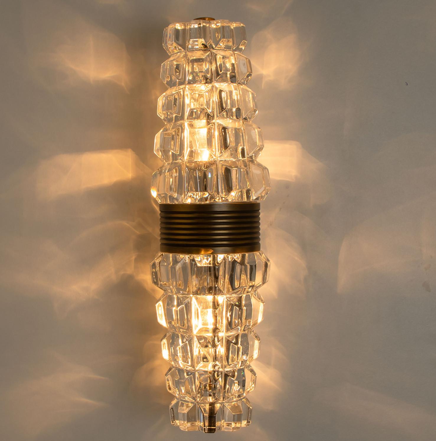 Pair of Hourglass Shaped Old Brass Wall Sconce, France, Europe, 1970s For Sale 5