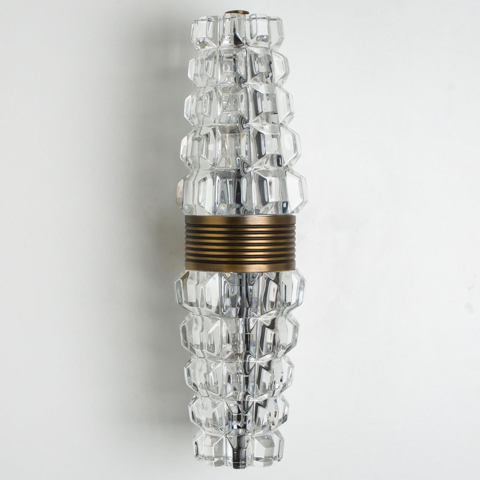 Pair of Hourglass Shaped Old Brass Wall Sconce, France, Europe, 1970s For Sale 2