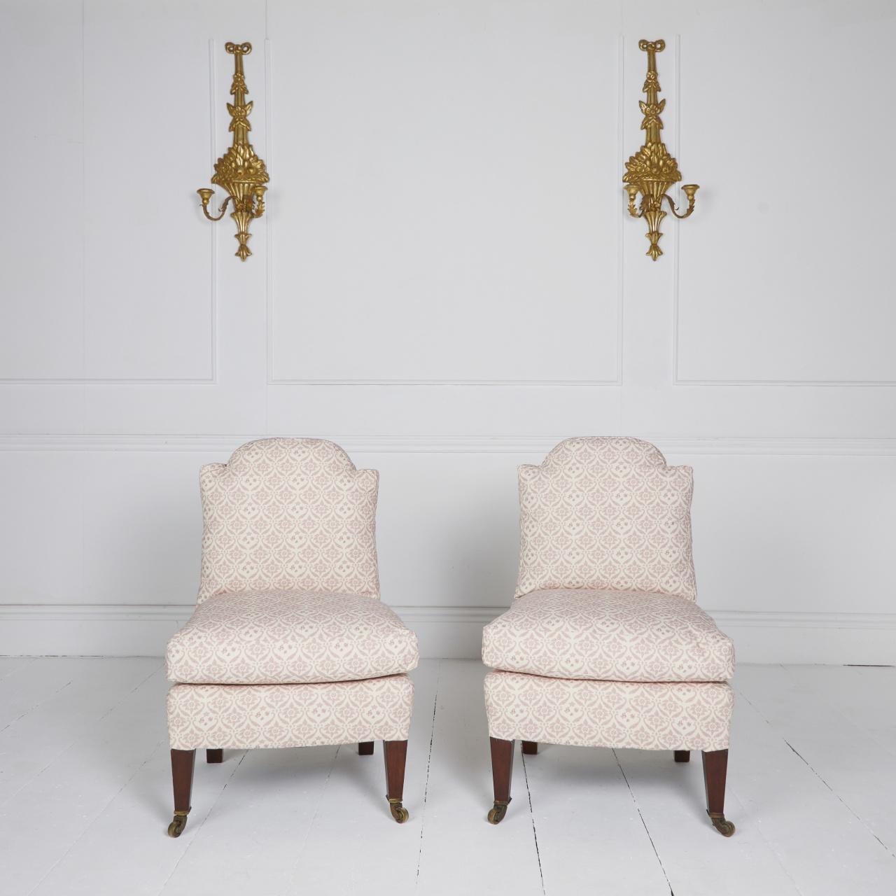 Pair of Howard & sons bout de pied bedroom nursing chairs For Sale 4