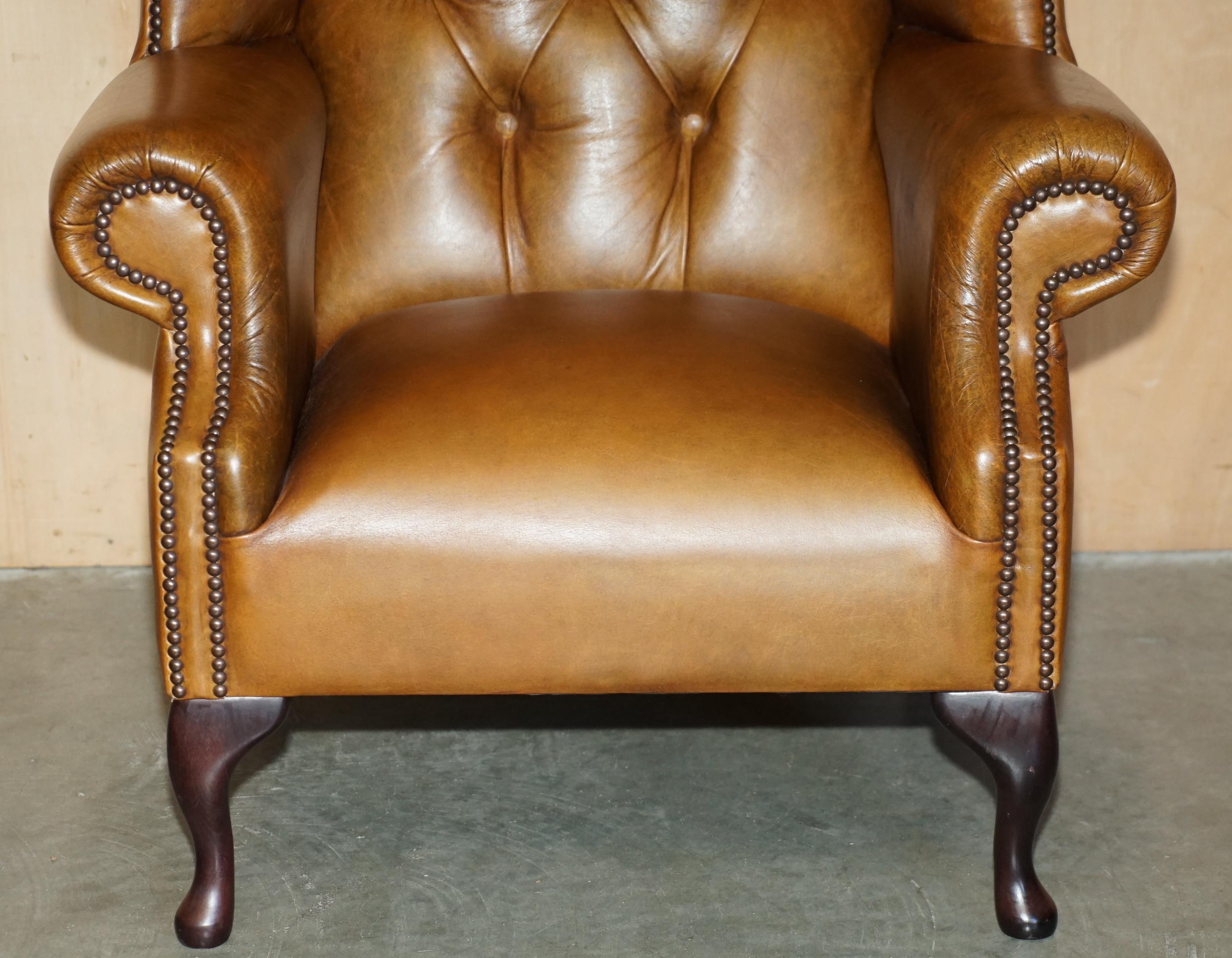 PAIR OF HUGE 132CM TALL HERITAGE BROWN LEATHER CHESTERFIELD WINGBACK ARMCHAIRs For Sale 11