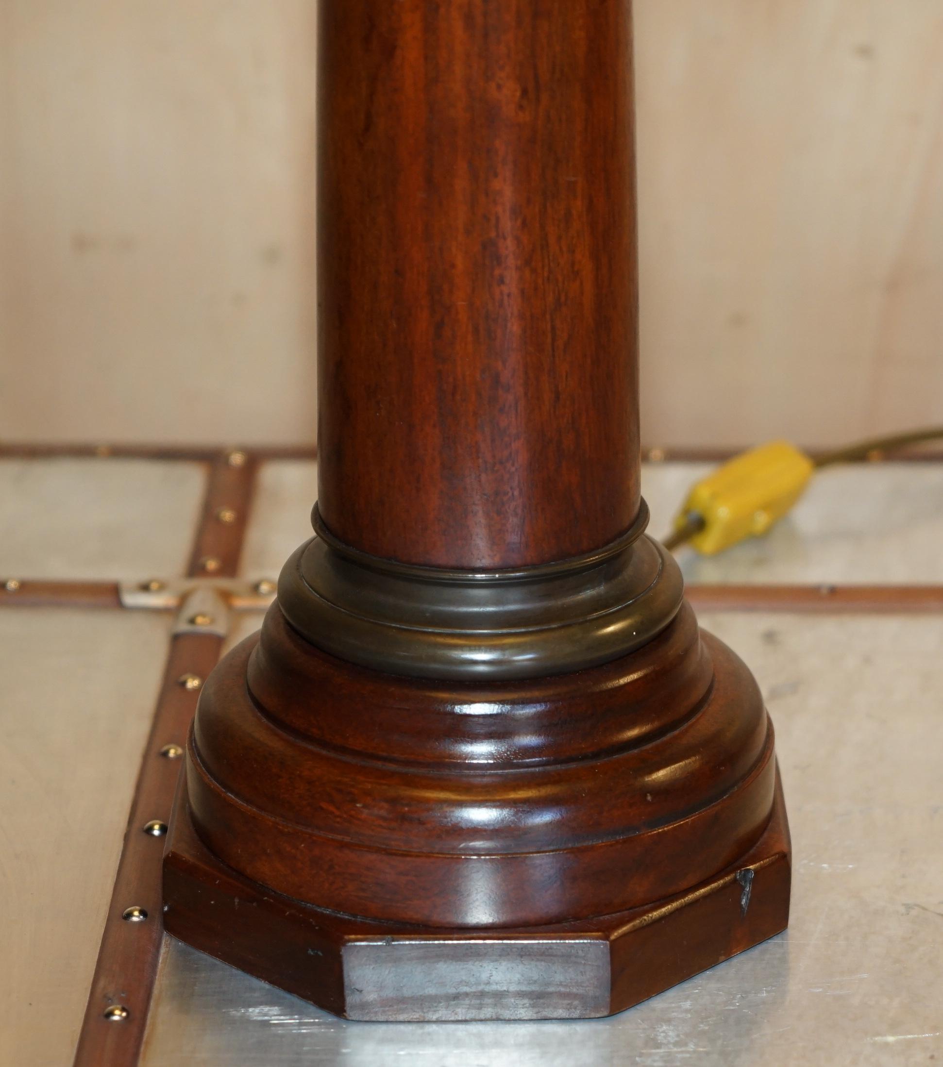 PAIR OF HUGE 95CM GRAND TOUR STYLE ROMAN CORiNTHIAN PILLAR BRASS DESK LAMPS For Sale 11