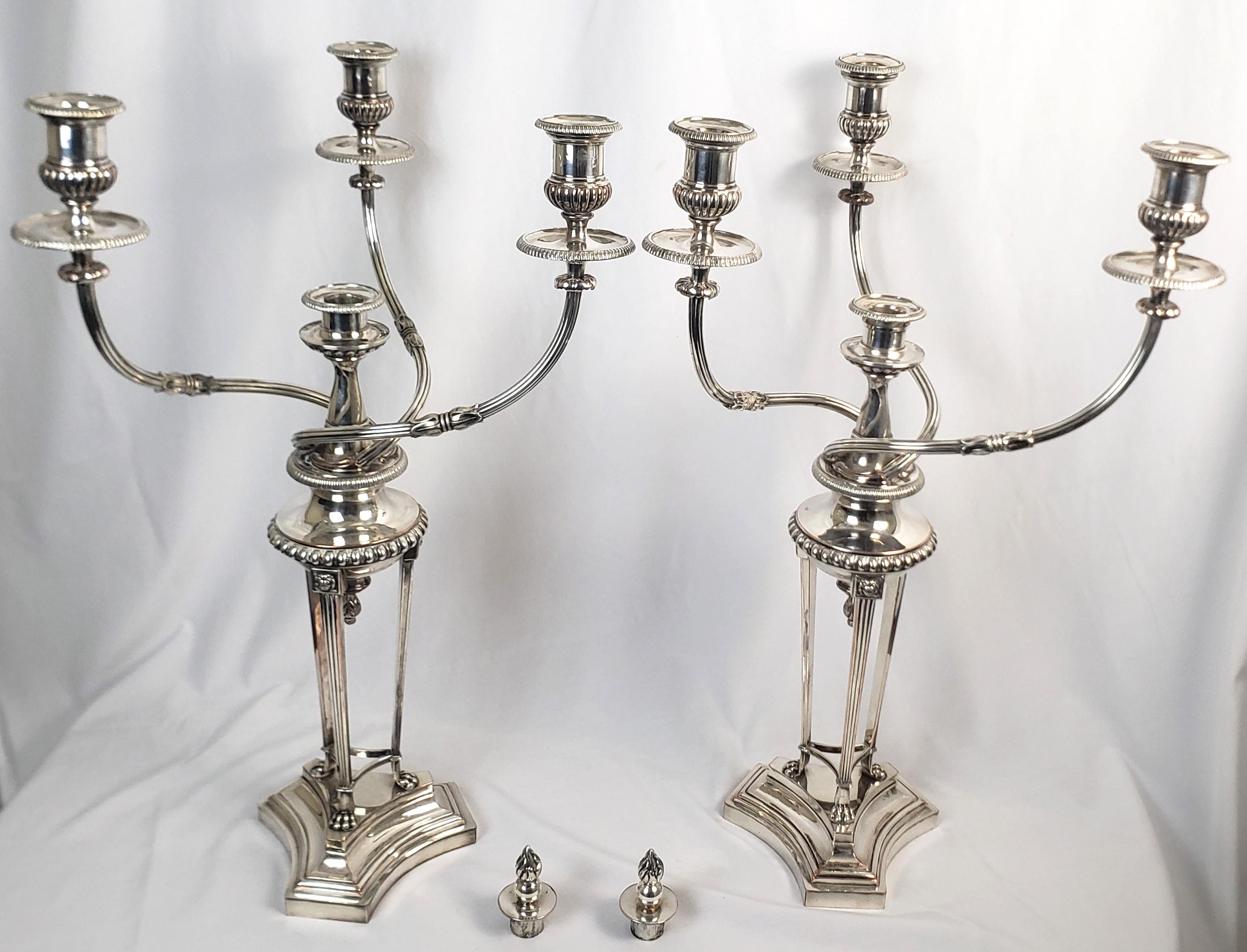 Paire de grands candélabres anciens Matthew Boulton Regency à trois bras en métal argenté en vente 2