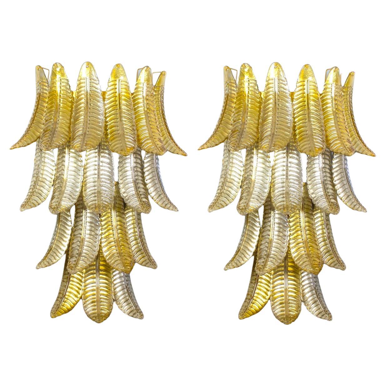 Pareja de enormes apliques italianos de cristal de Murano con helechos dorados