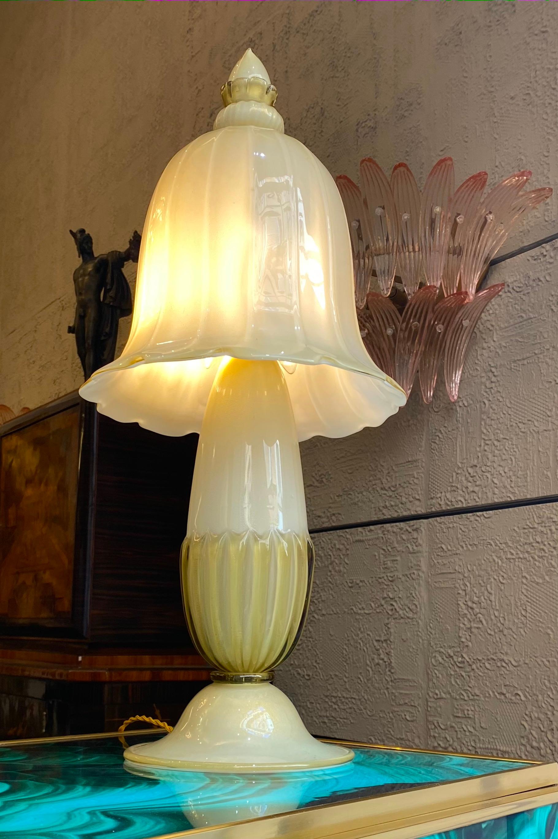 Pair of Huge Mid-Century Barovier Murano Glass Table Lights, 1950' In Excellent Condition In Rome, IT