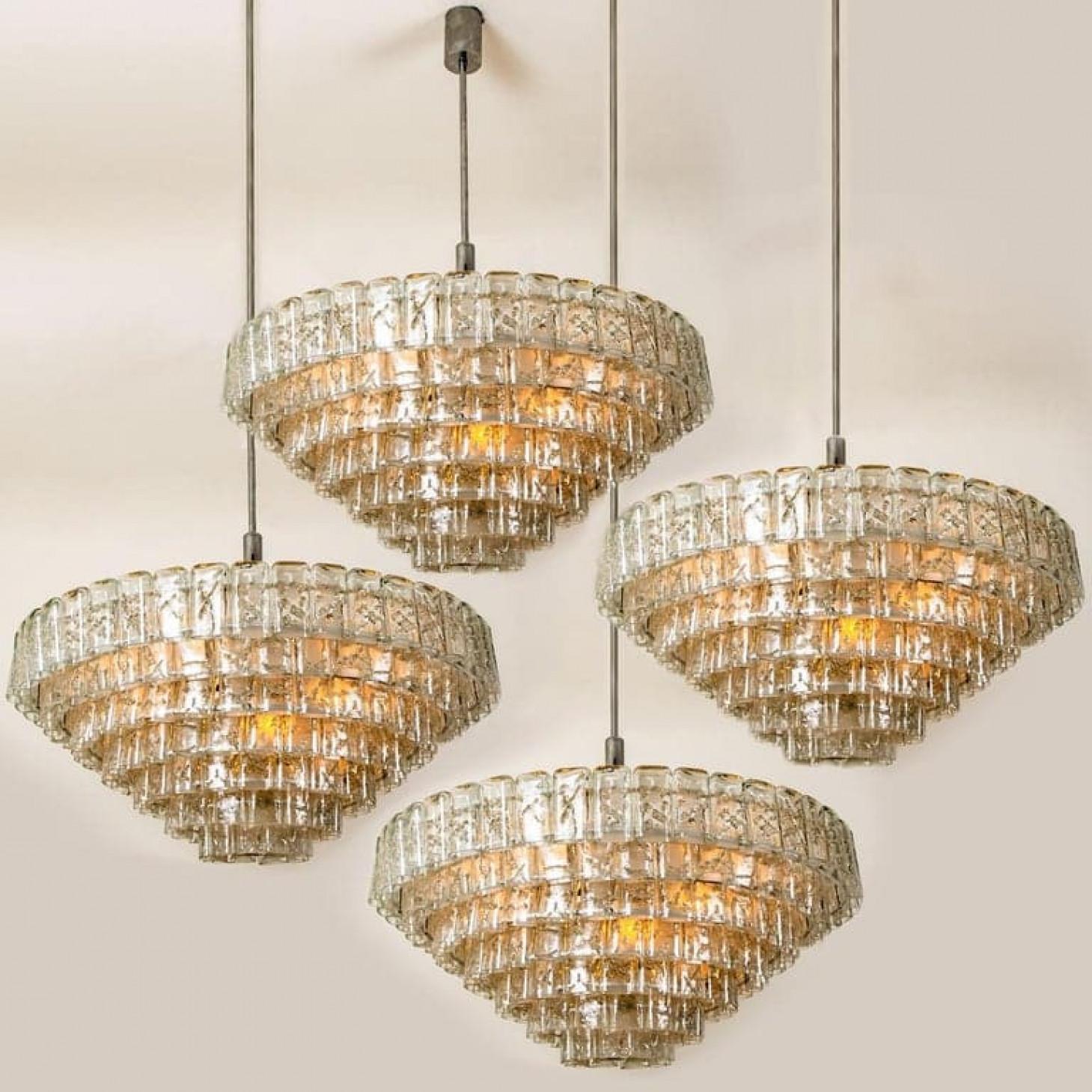 Coppia di enormi lampade da sala da ballo giganti XXL, anni '70 in vendita 9