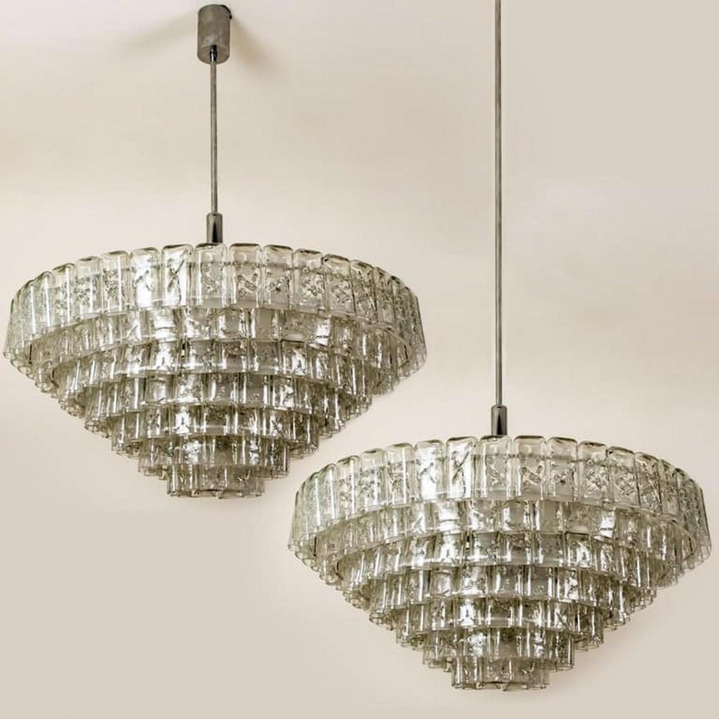 Austriaco Coppia di enormi lampade da sala da ballo giganti XXL, anni '70 in vendita