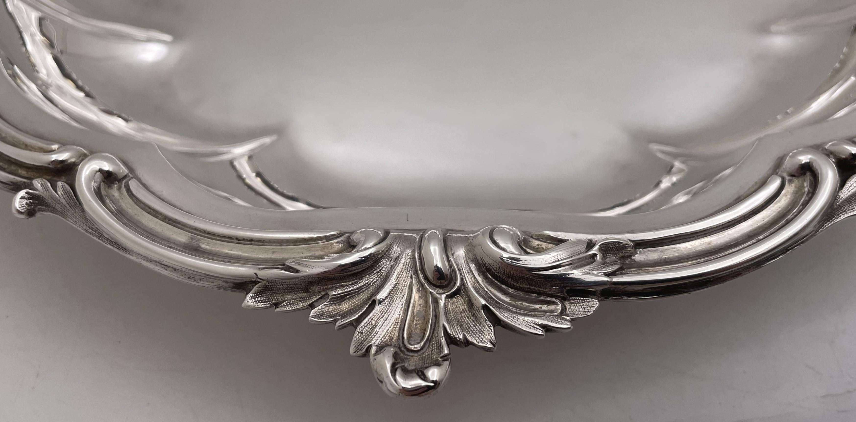Mid-19th Century Pair of Hunt (Assistant to Storr) Sterling Silver 1850 Covered Vegetable Dishes For Sale