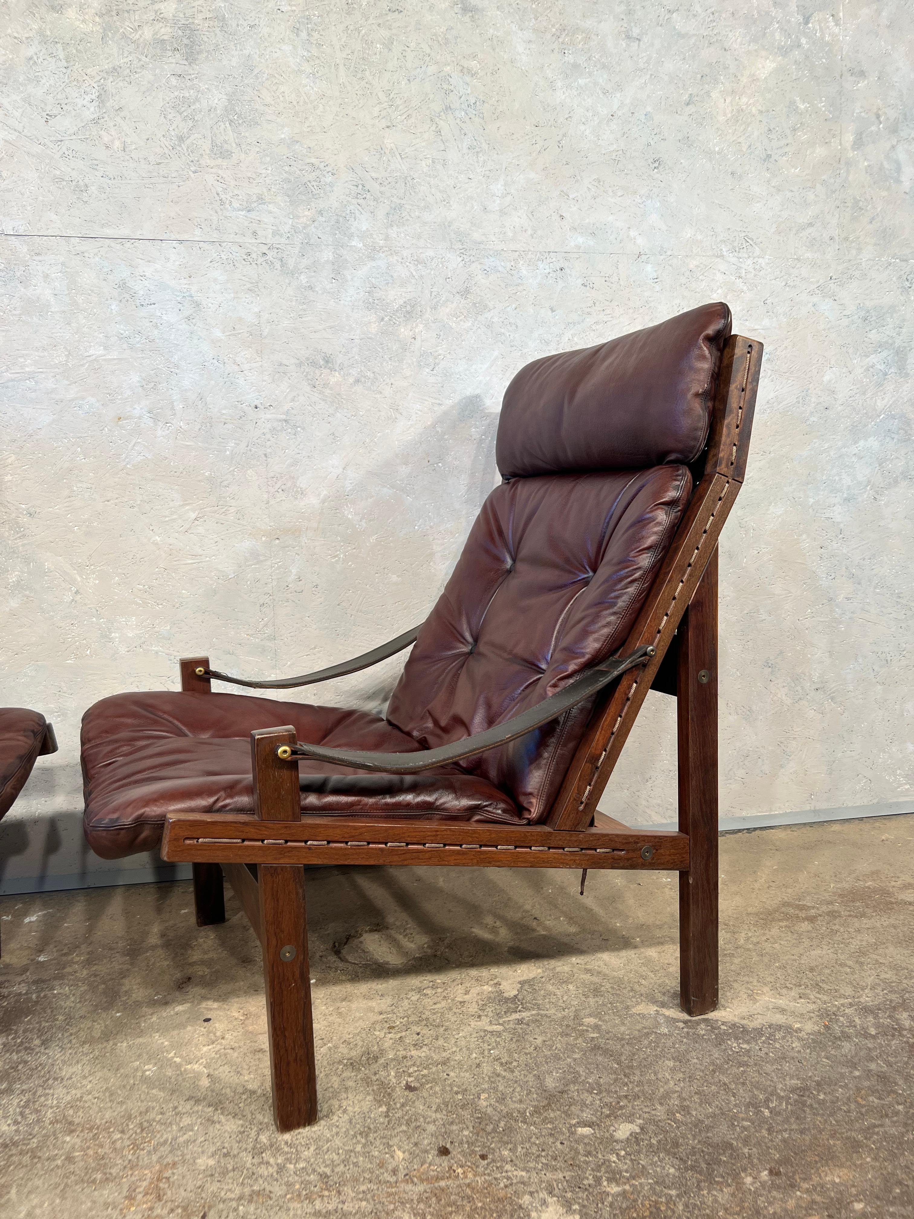 Pair of Hunter High-Back Lounge Chairs by Torbjørn Afdal for Bruksbo #526 In Good Condition For Sale In Lewes, GB