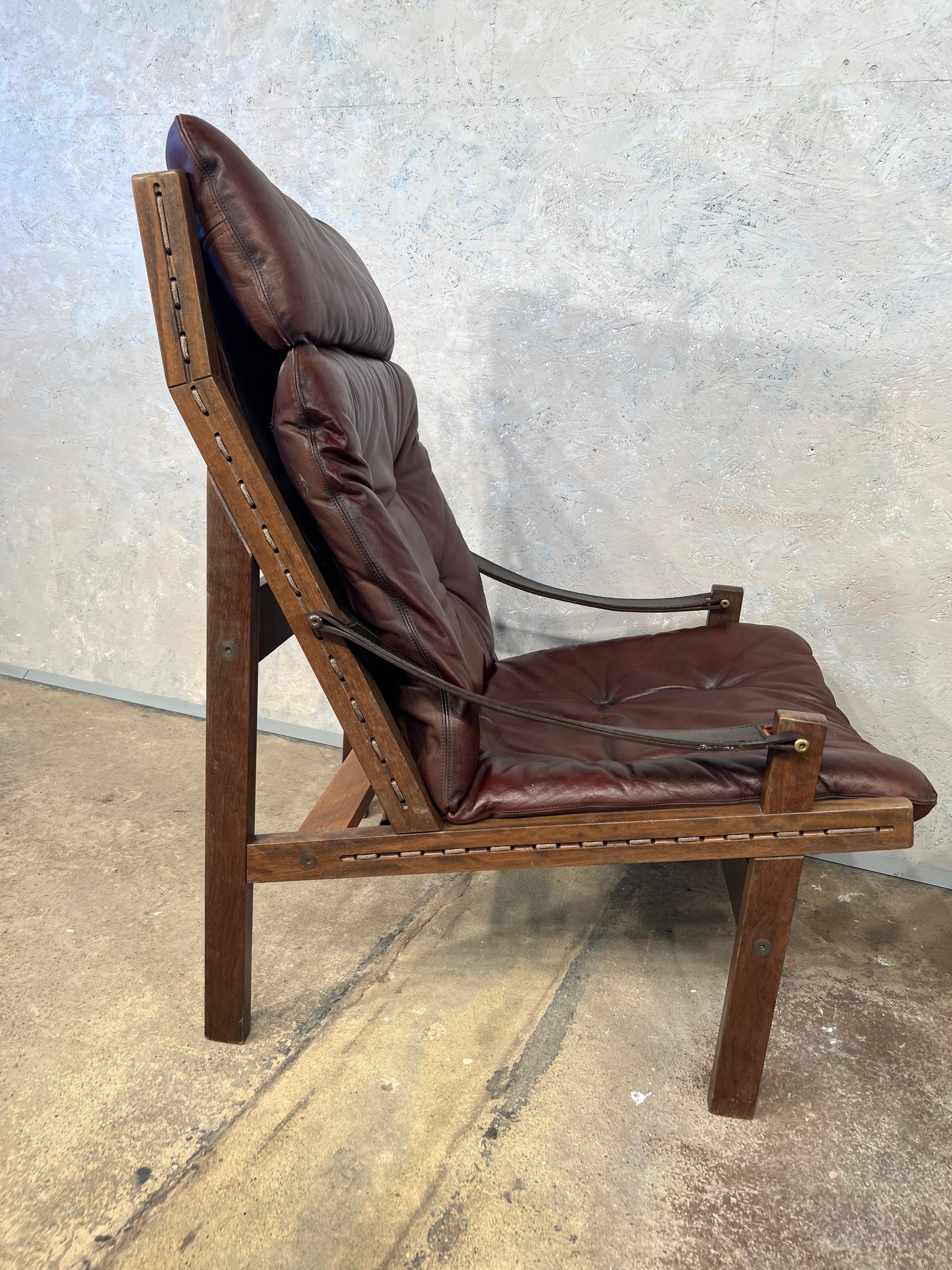 Pair of Hunter High-Back Lounge Chairs by Torbjørn Afdal for Bruksbo #526 For Sale 4