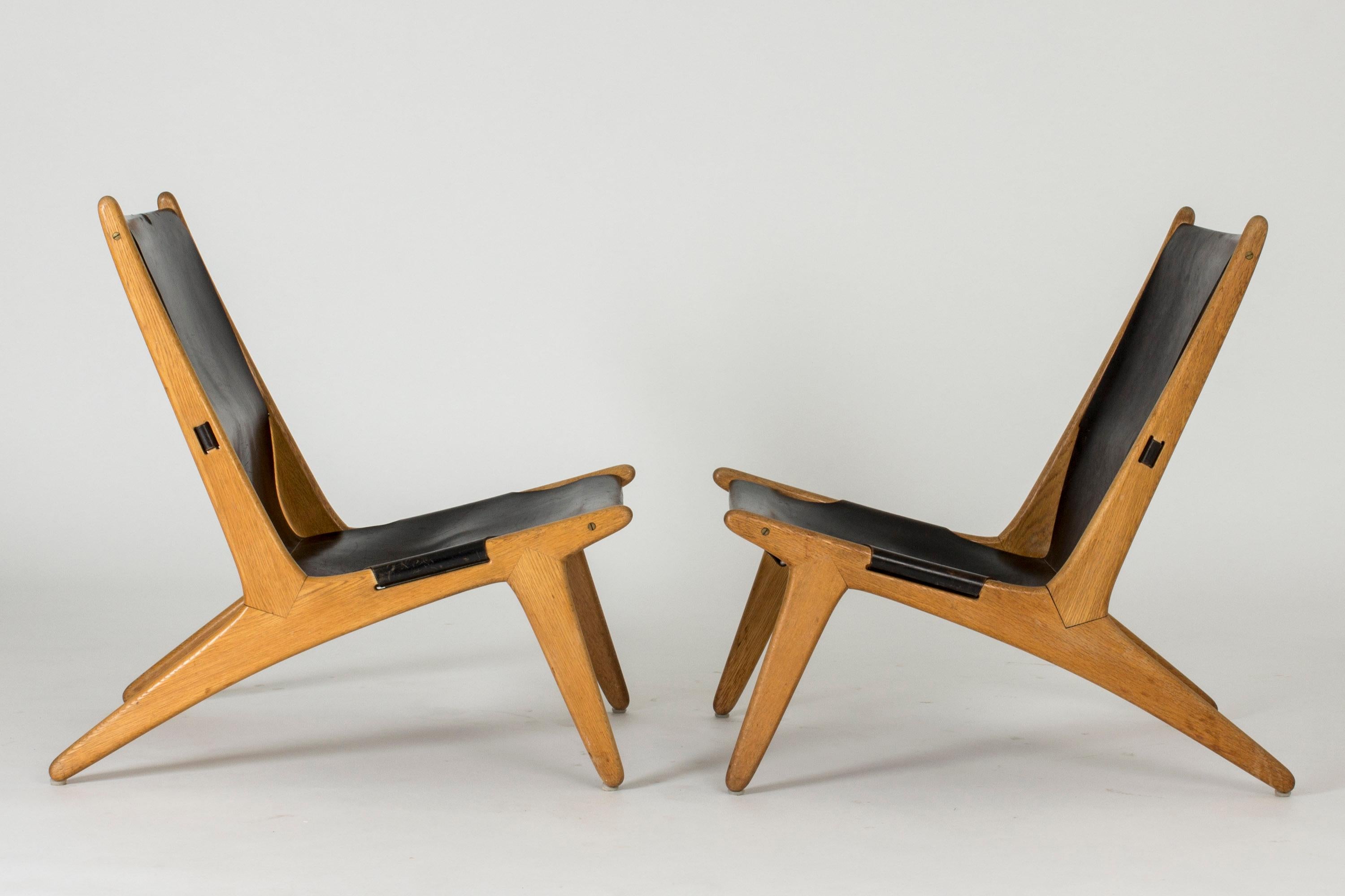 Scandinavian Modern Pair of Hunting Chairs by Uno & Östen Kristiansson