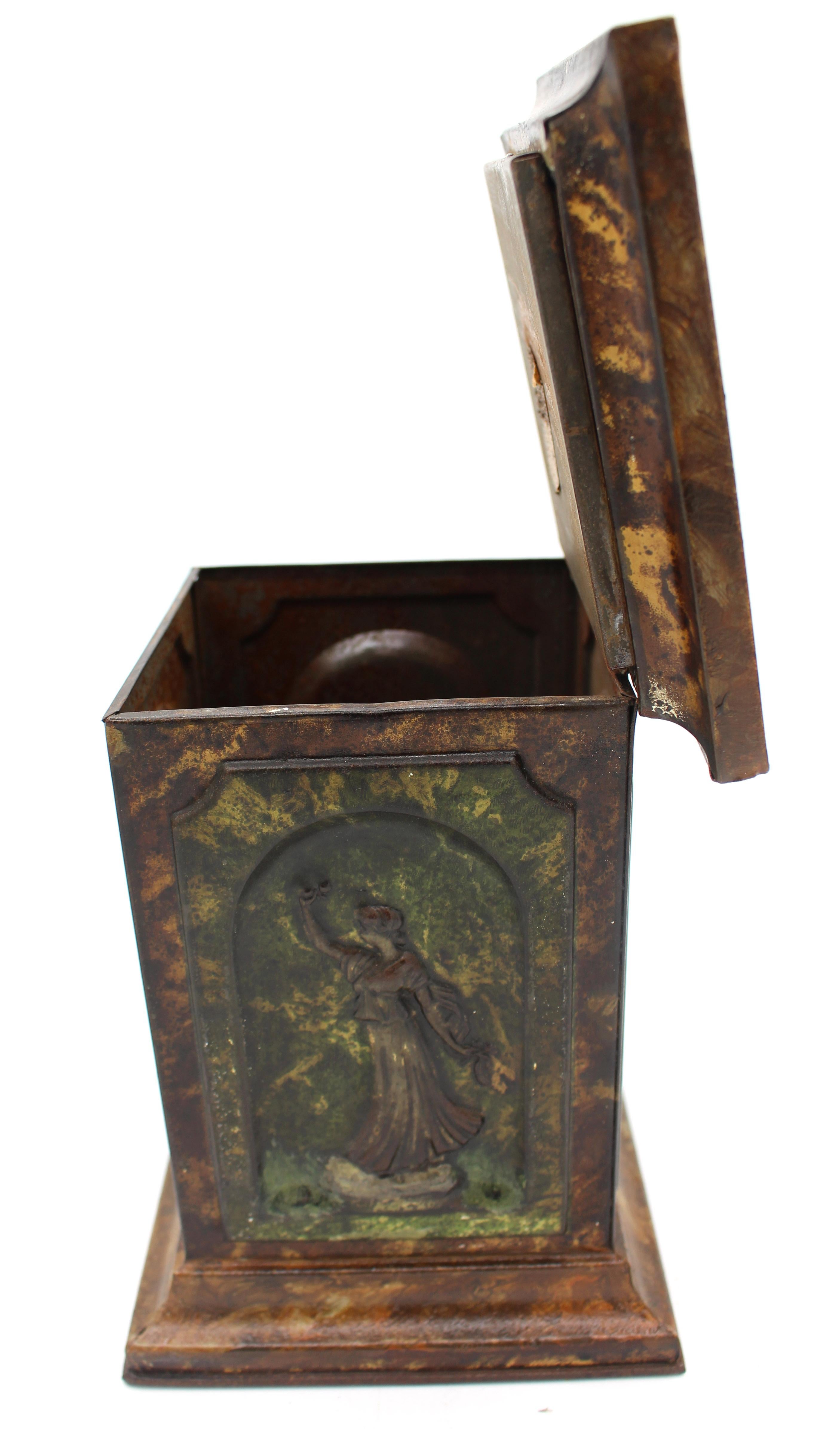 Pair of Huntley & Palmers Sculpture Pedestal Form Biscuit Tin Boxes, circa 1909 For Sale 3