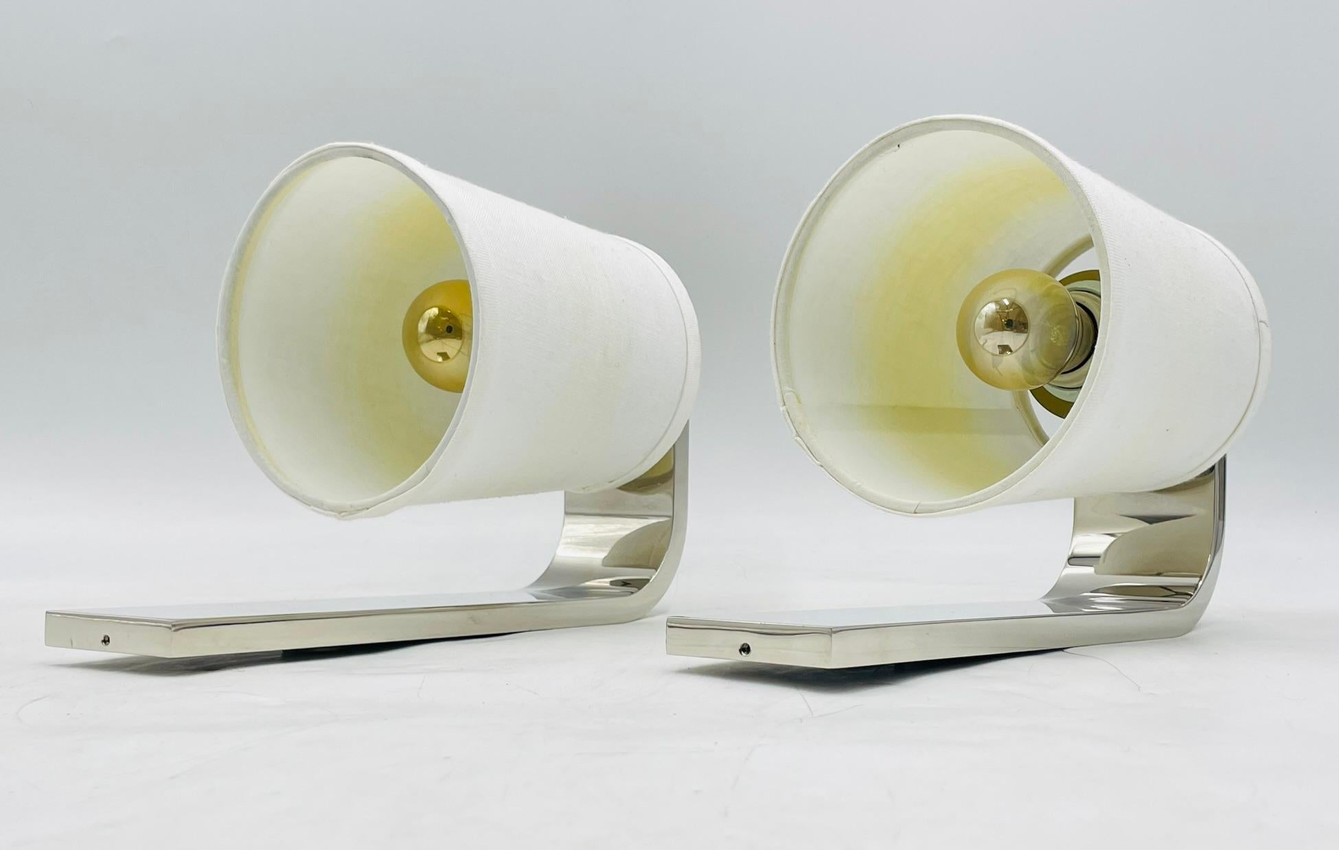 Paar von  Wandleuchter „Hyde“ aus poliertem Nickel von Urban Electric, hergestellt 2022 im Angebot 4