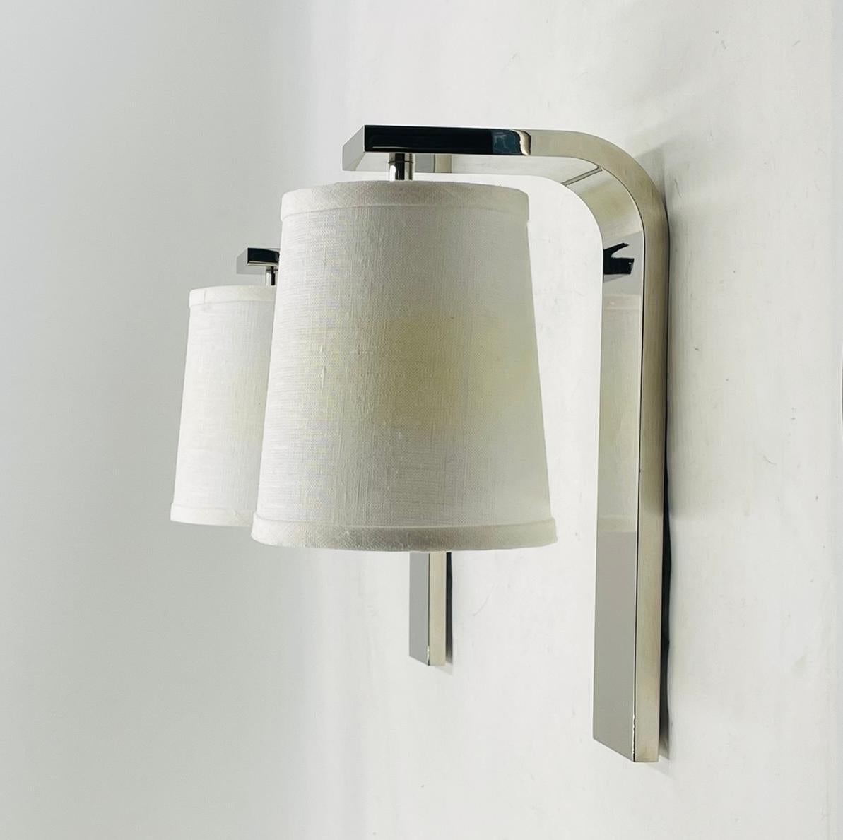 Paar von  Wandleuchter „Hyde“ aus poliertem Nickel von Urban Electric, hergestellt 2022 (Moderne) im Angebot