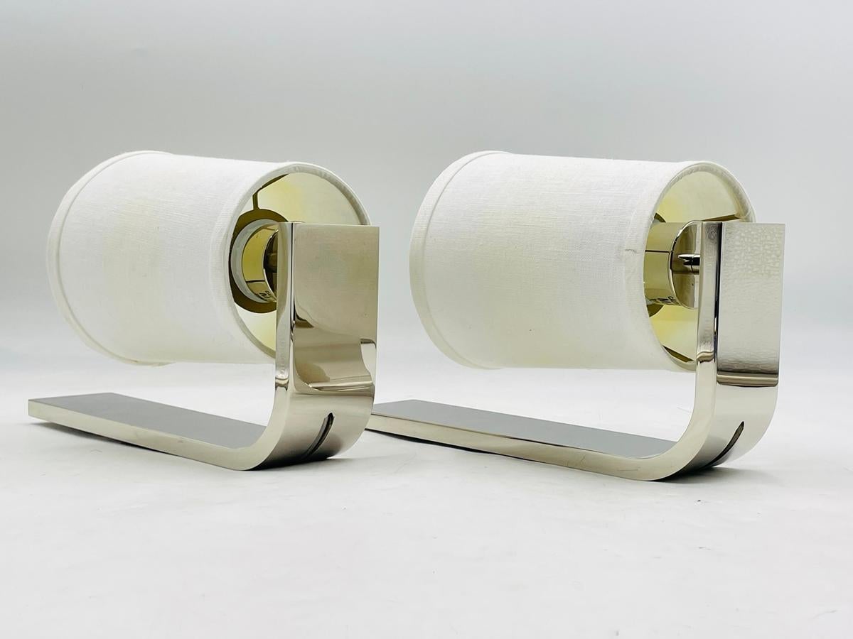 Paar von  Wandleuchter „Hyde“ aus poliertem Nickel von Urban Electric, hergestellt 2022 im Angebot 1