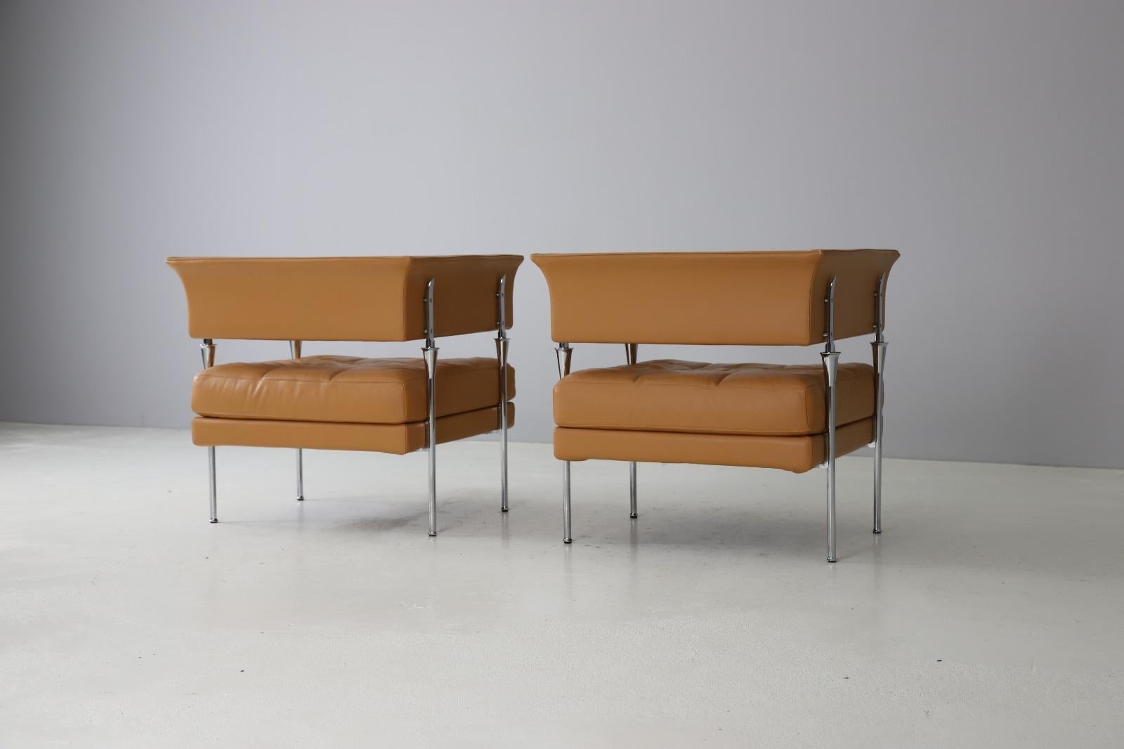 Modern Pair of 'Hydra Castor' Lounge Chairs by Luca Scacchetti for Poltrona Frau, 1990s For Sale