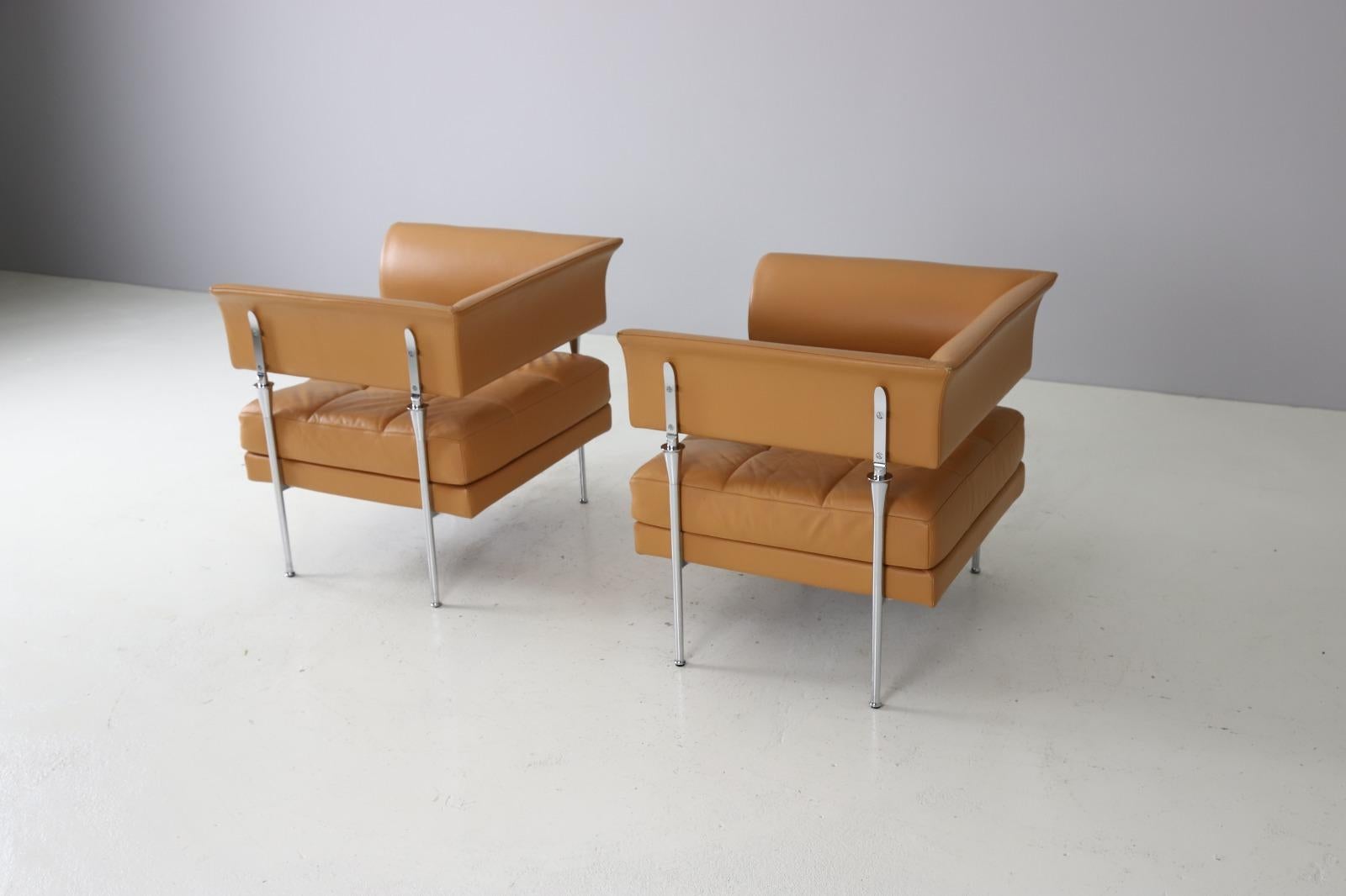 Pair of 'Hydra Castor' Lounge Chairs by Luca Scacchetti for Poltrona Frau, 1990s For Sale 1