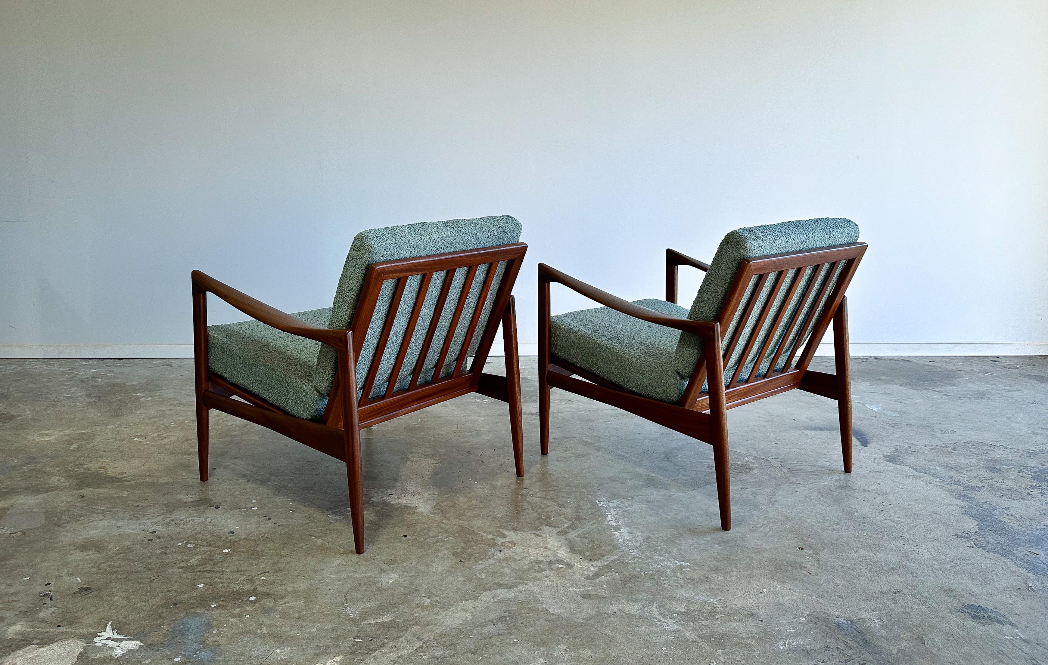 Bouclé Pair of Ib Kofod-Larsen Candidate Lounge Chairs, Denmark, 1960s