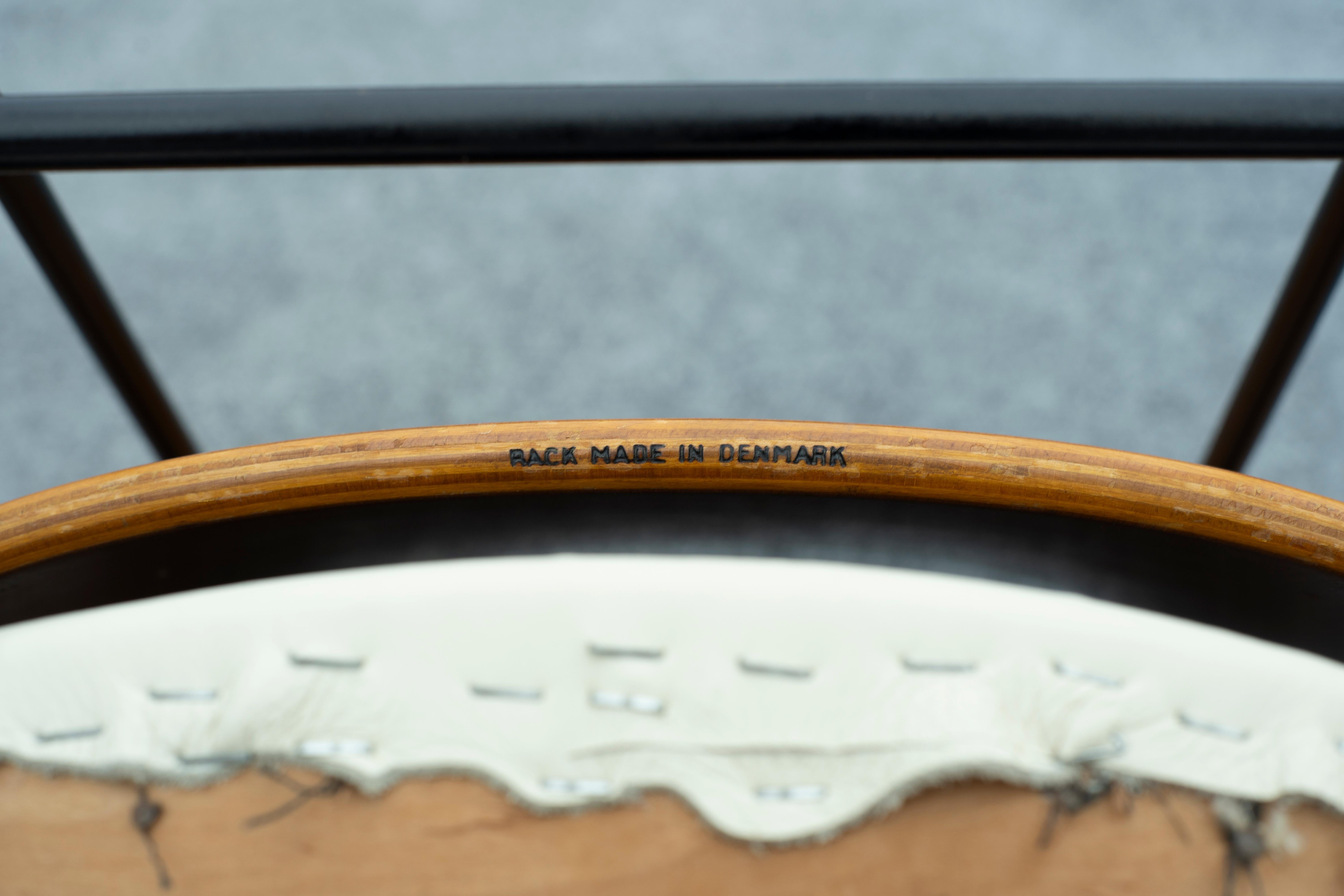 Paire de chaises longues Penguin d'Ib Kofod-Larsen en fer forgé, cuir et bois cintré en vente 8