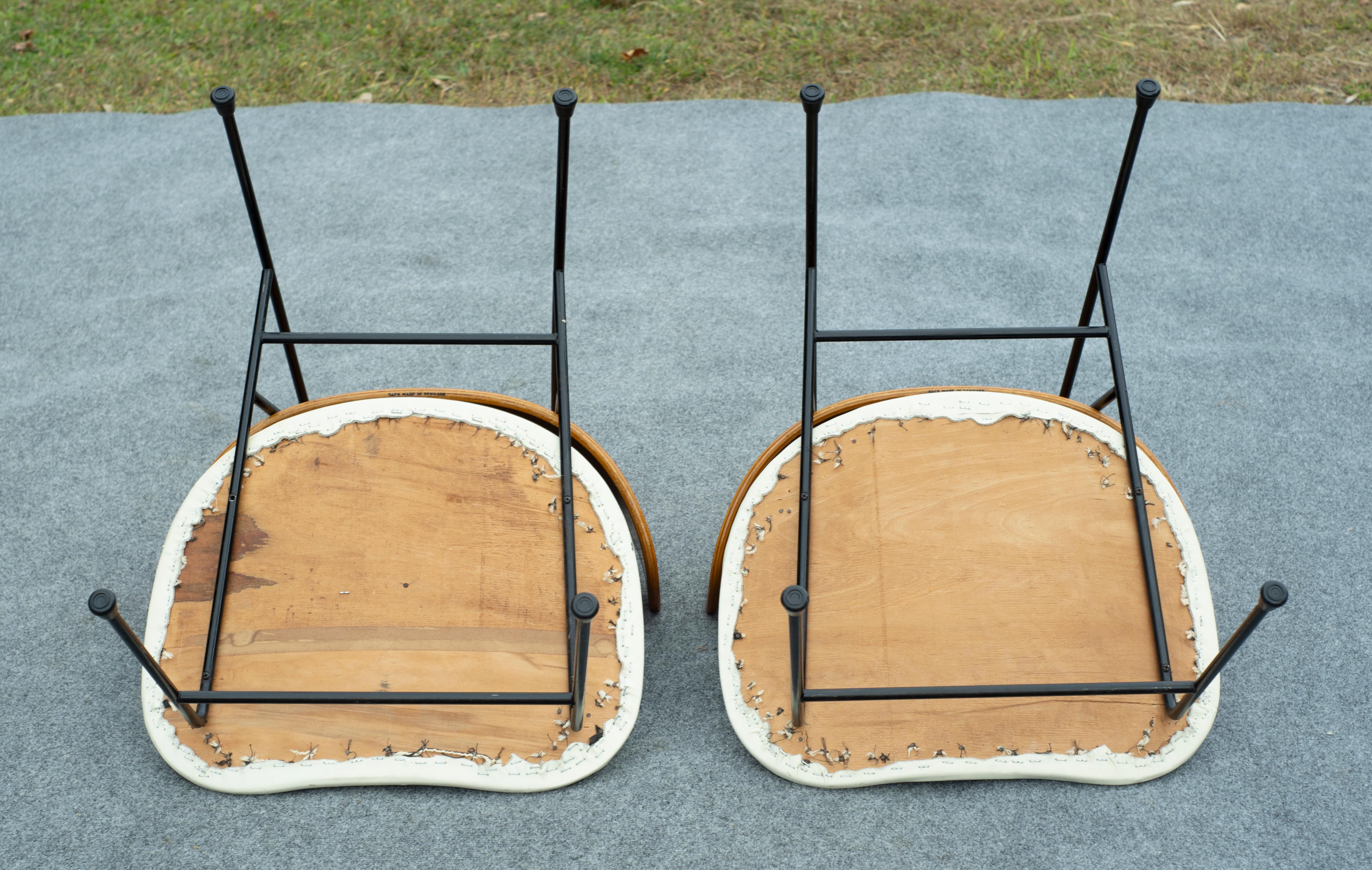 Paire de chaises longues Penguin d'Ib Kofod-Larsen en fer forgé, cuir et bois cintré en vente 9