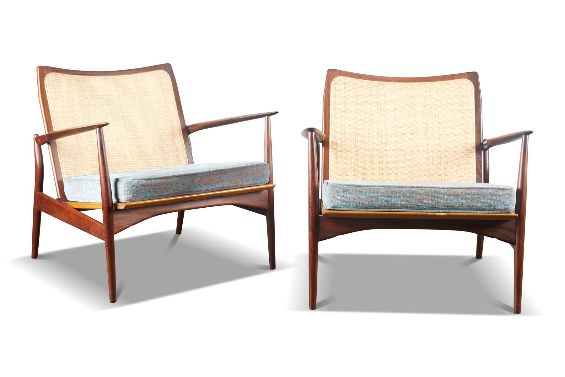 Pair of Ib Kofod Larsen Spear Lounge Chairs in Walnut and Cane For Sale 2